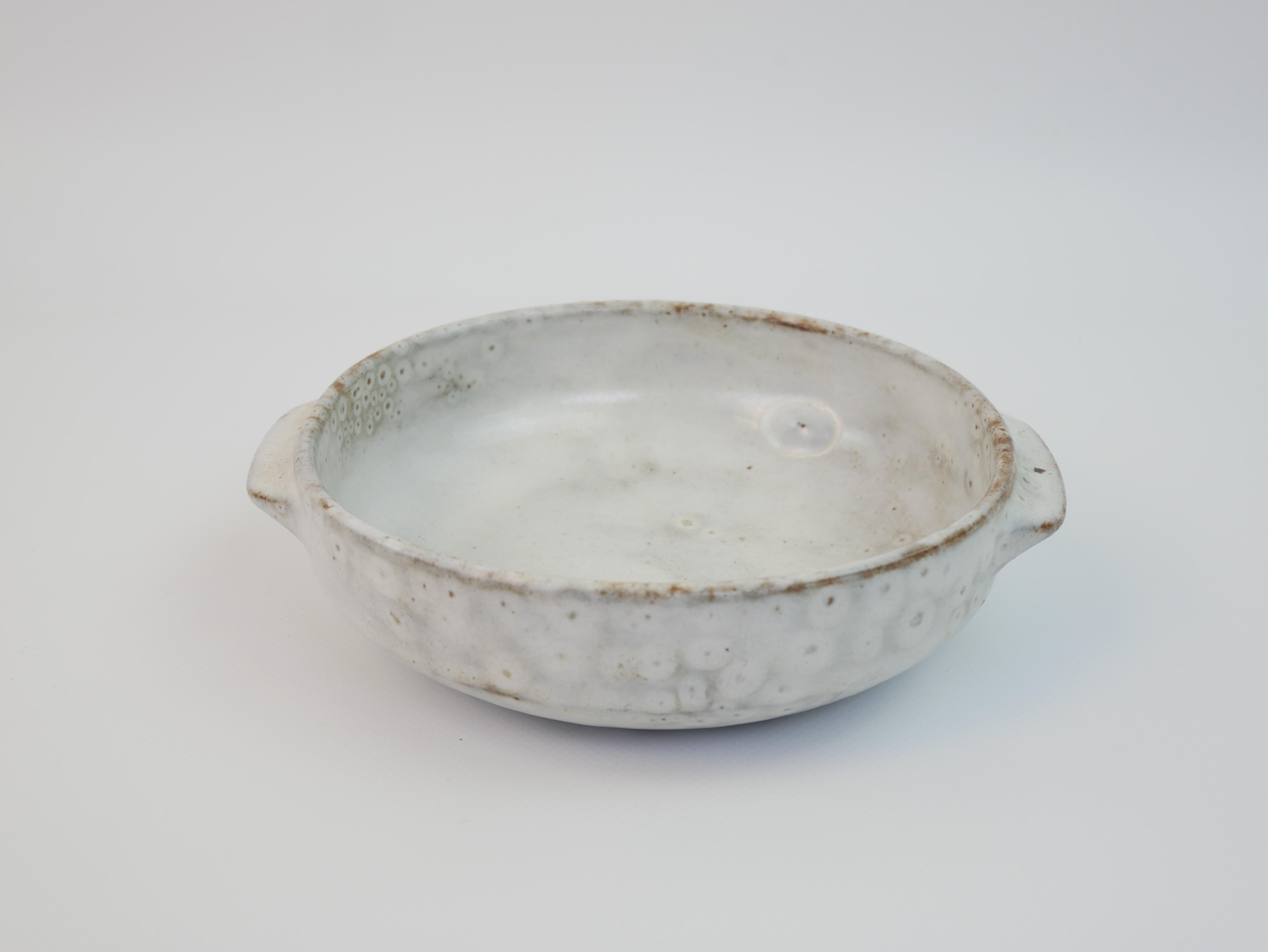 Mid-Century Modern Minimalist ceramic Vide-Poche by Alexandre Kostansda Vallauris Circa 1950 For Sale