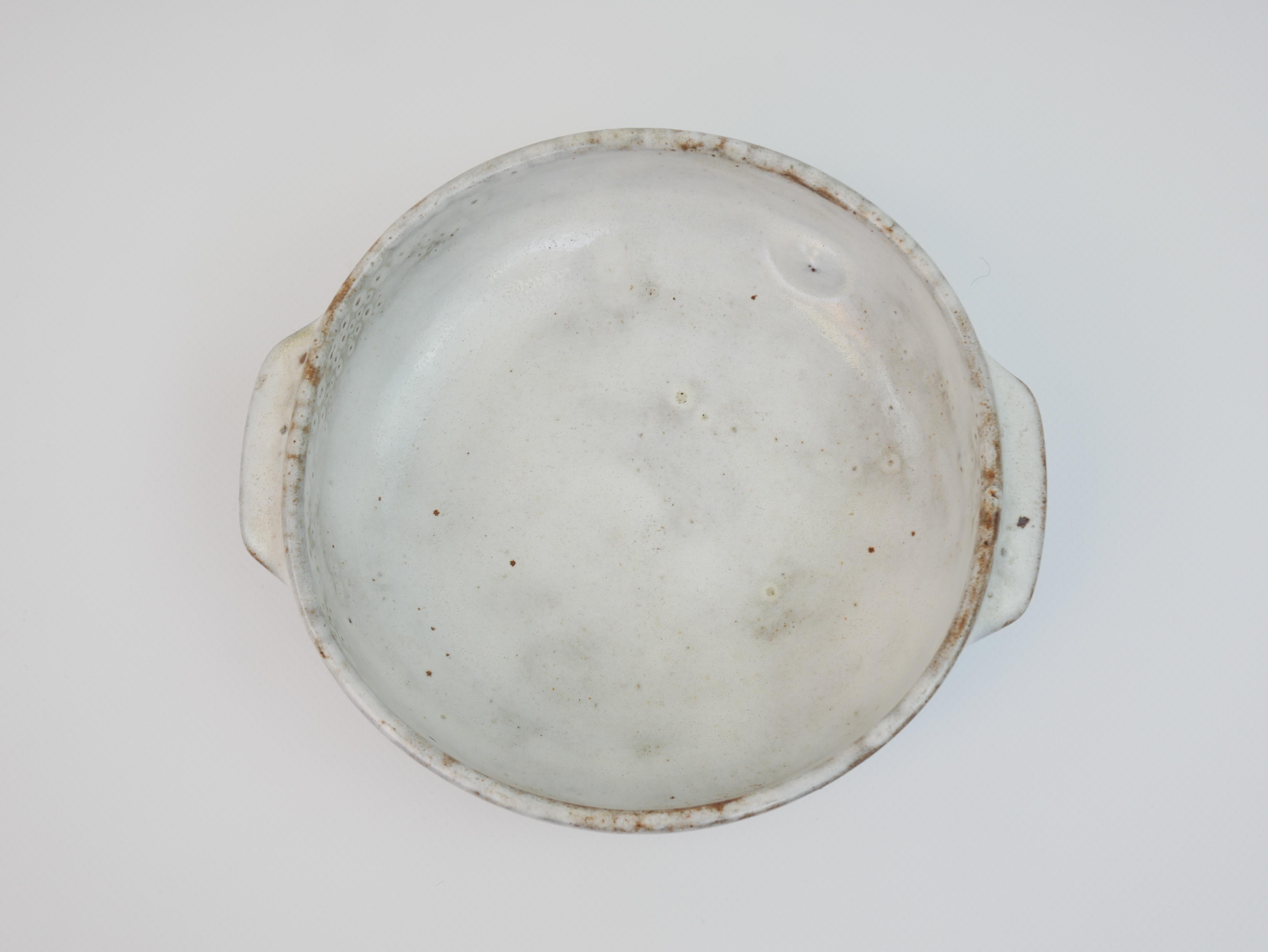 Ceramic Minimalist ceramic Vide-Poche by Alexandre Kostansda Vallauris Circa 1950 For Sale