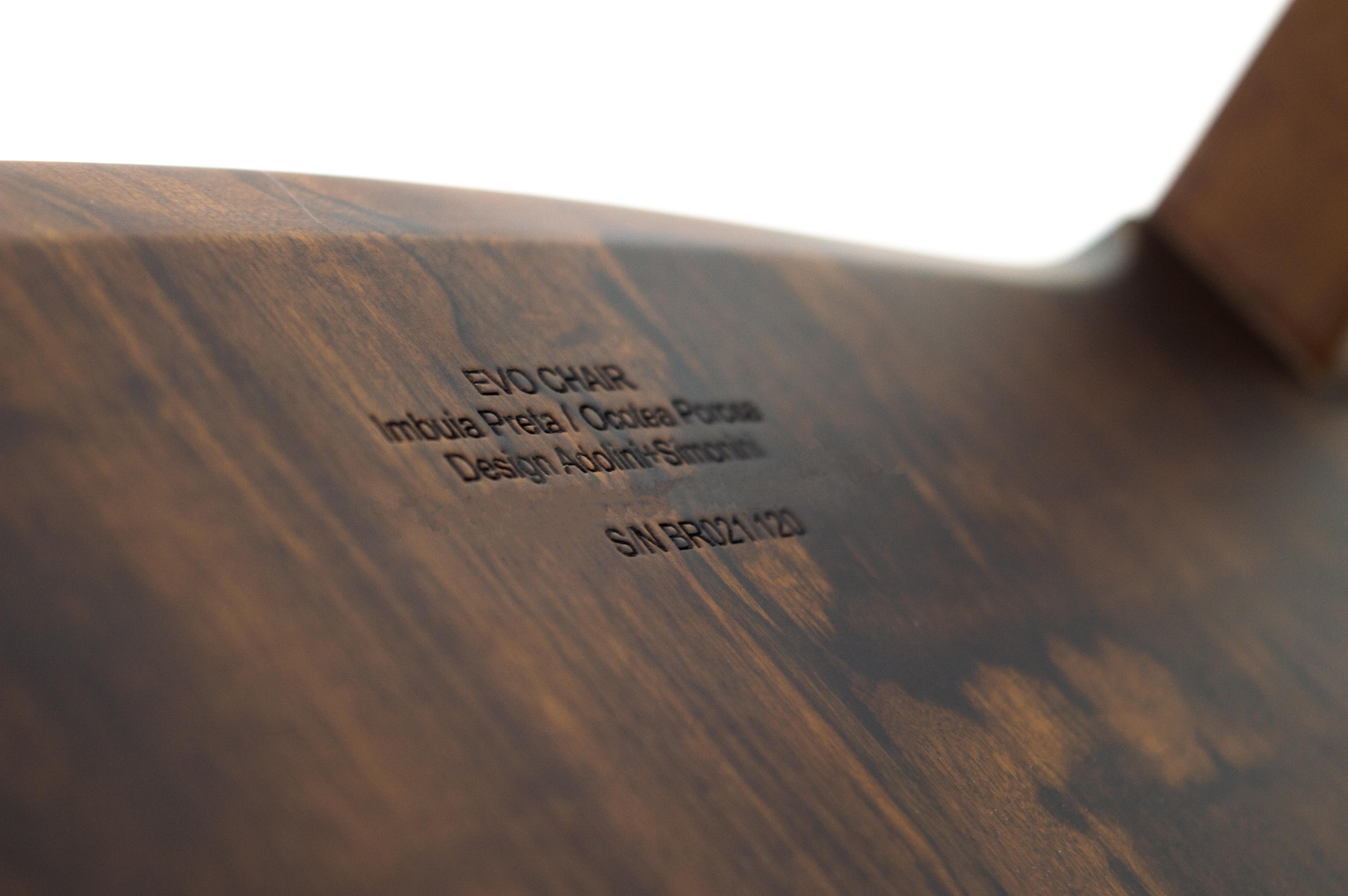 Chaise minimaliste en bois dur Imbuia noir en édition limitée en vente 9