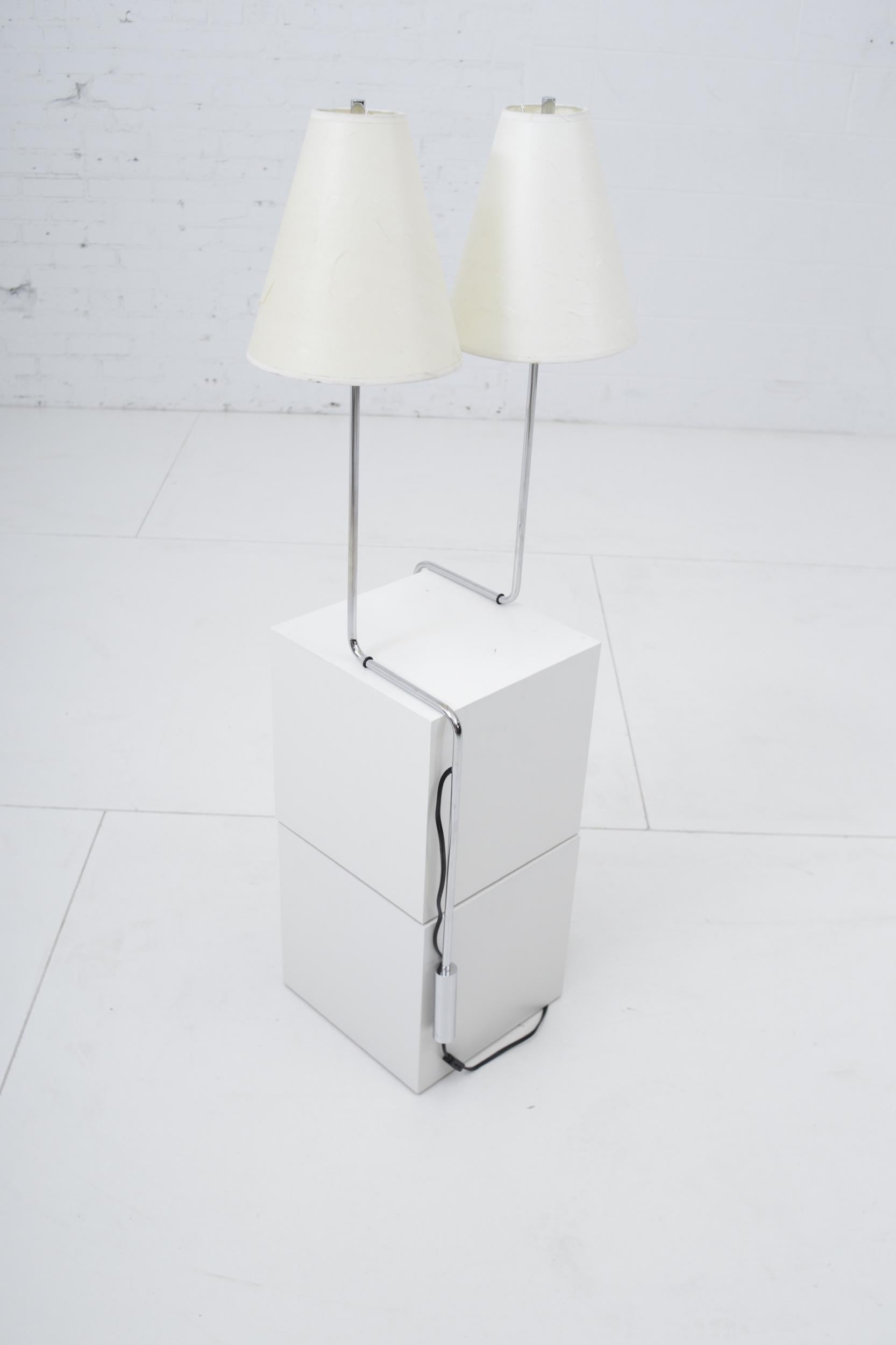 Minimalist Chrome Counterbalance Table Lamps In Good Condition For Sale In Chicago, IL