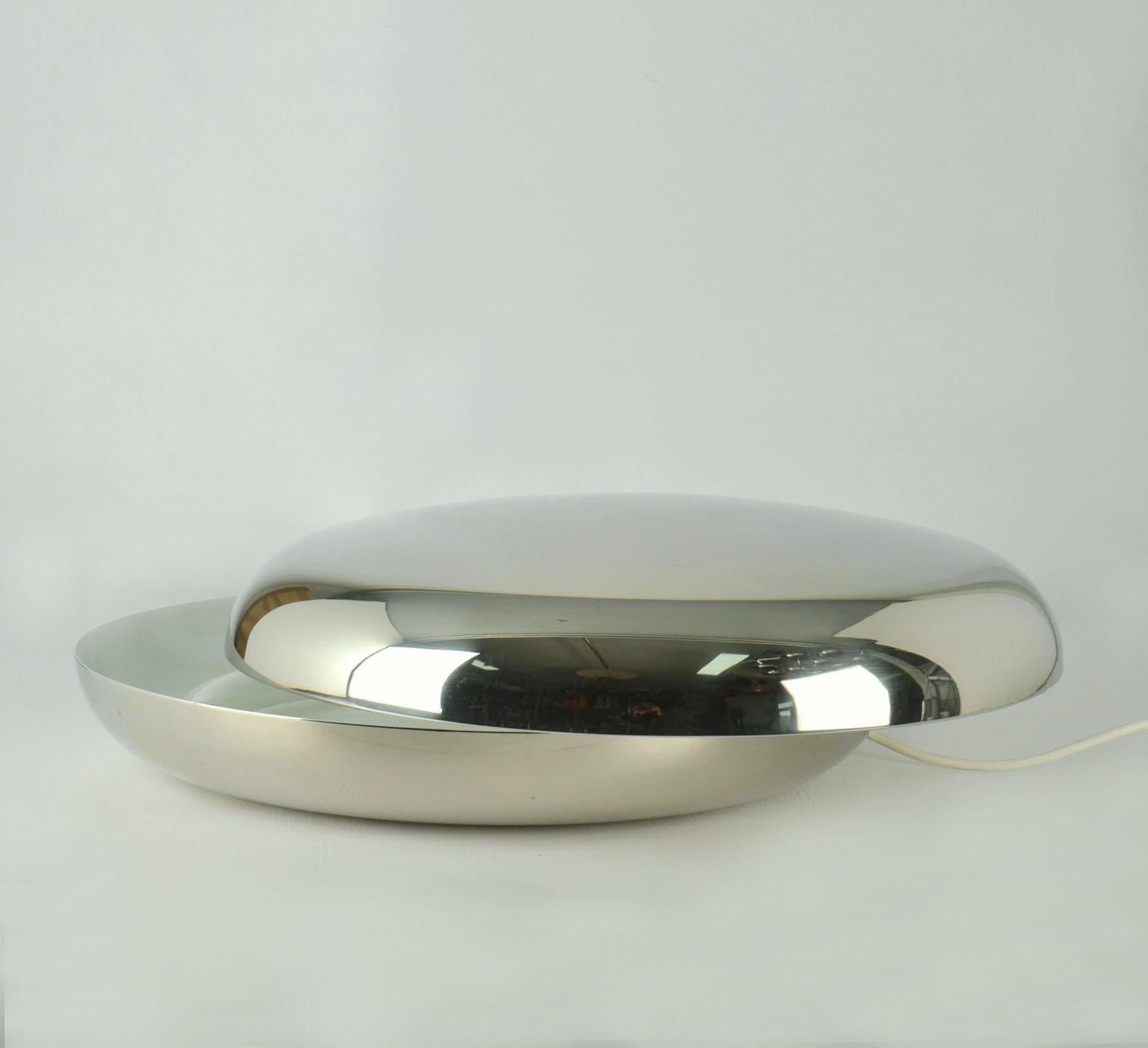 Minimalist Chrome Floor or Table Lamp Candle Loop, Wong and Benson, Fontana Arte 2