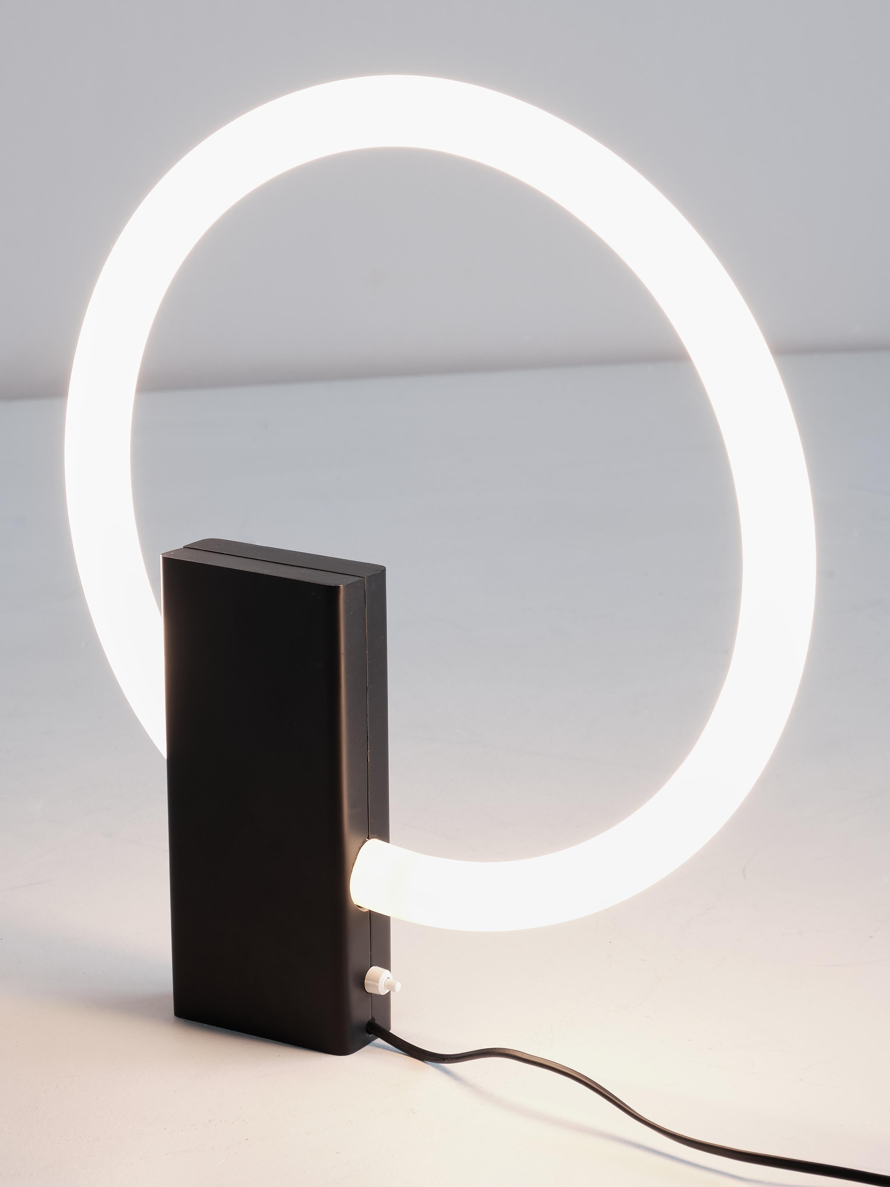 Minimalist Circular Tube Table Lamp with Black Steel Base, Netherlands, 1970s For Sale 1