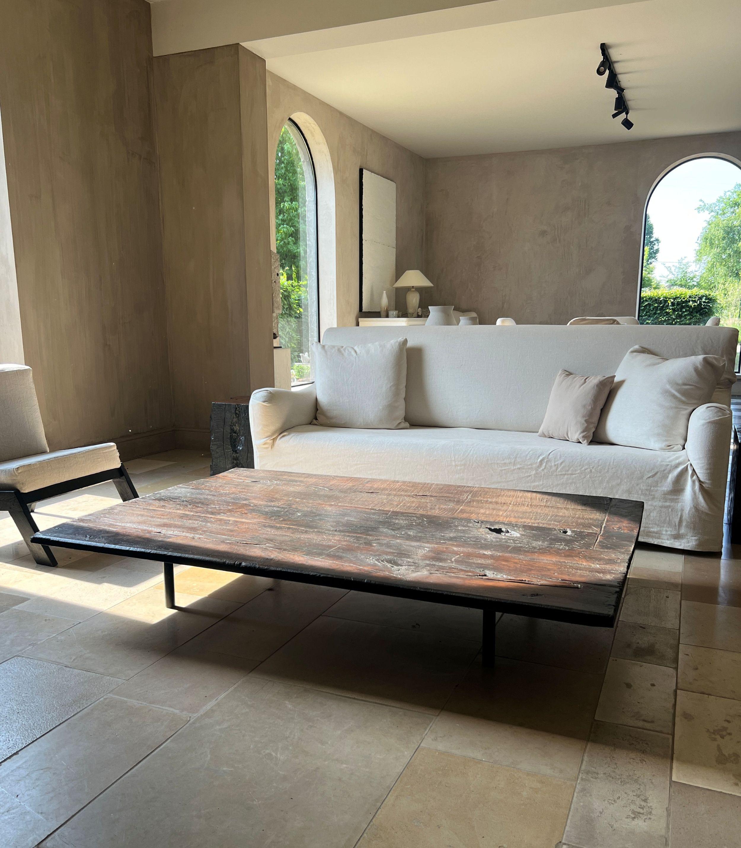 Hand-Crafted Minimalist coffeetable with 18th century reclaimed dark walnut For Sale