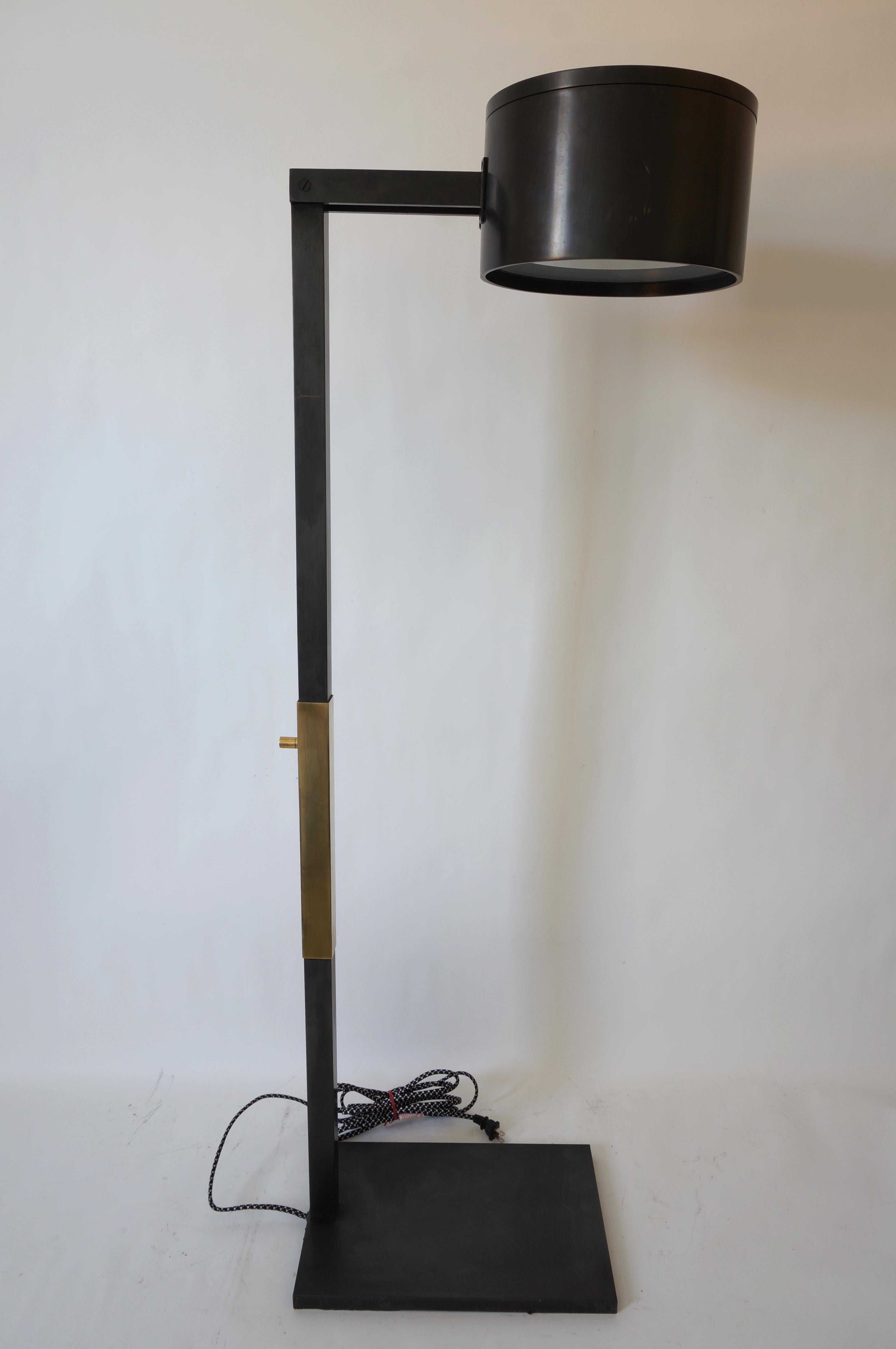 Unknown Minimalist Contemporary Floor Lamp For Sale