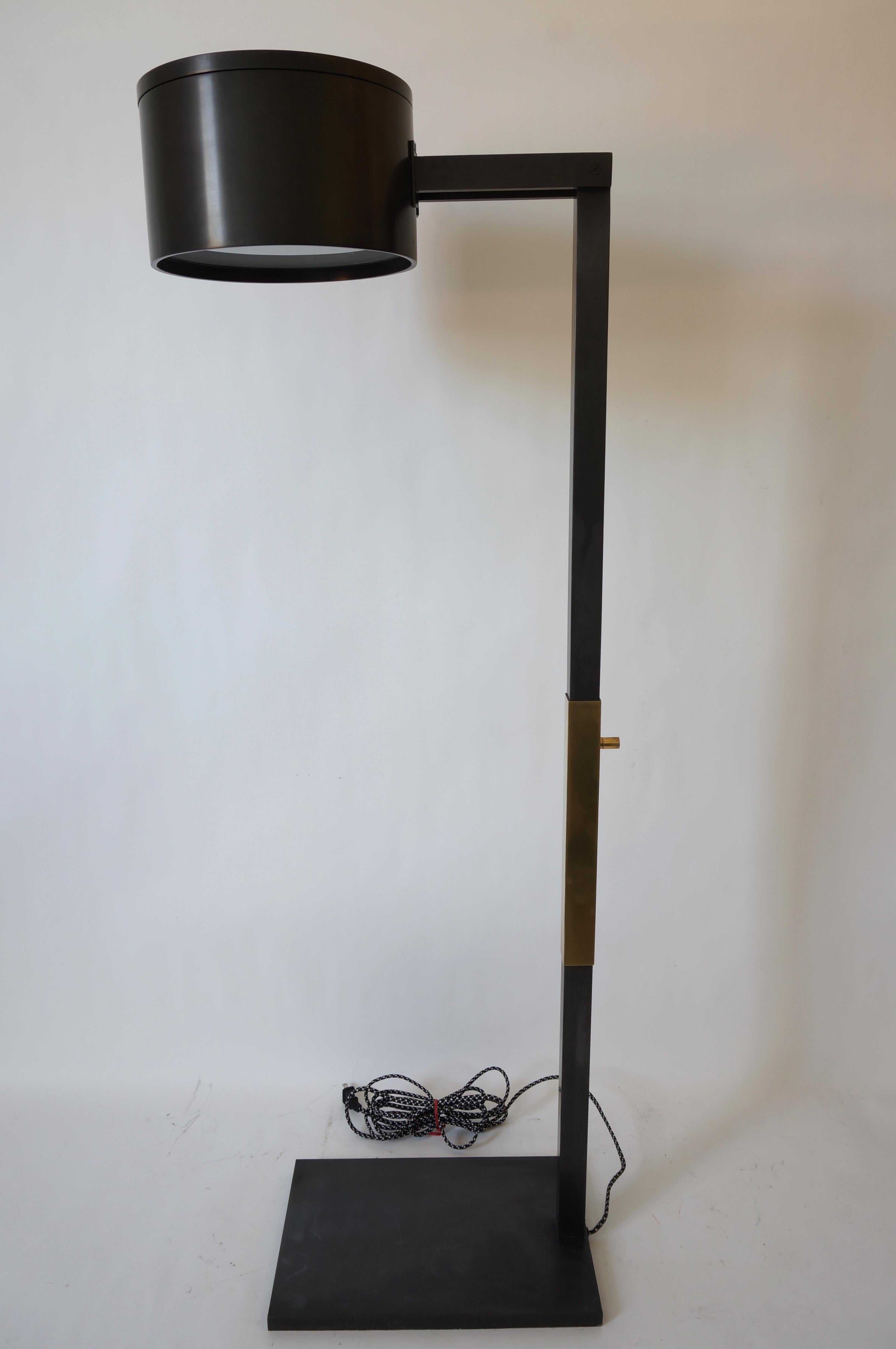 Minimalist Contemporary Floor Lamp For Sale 2