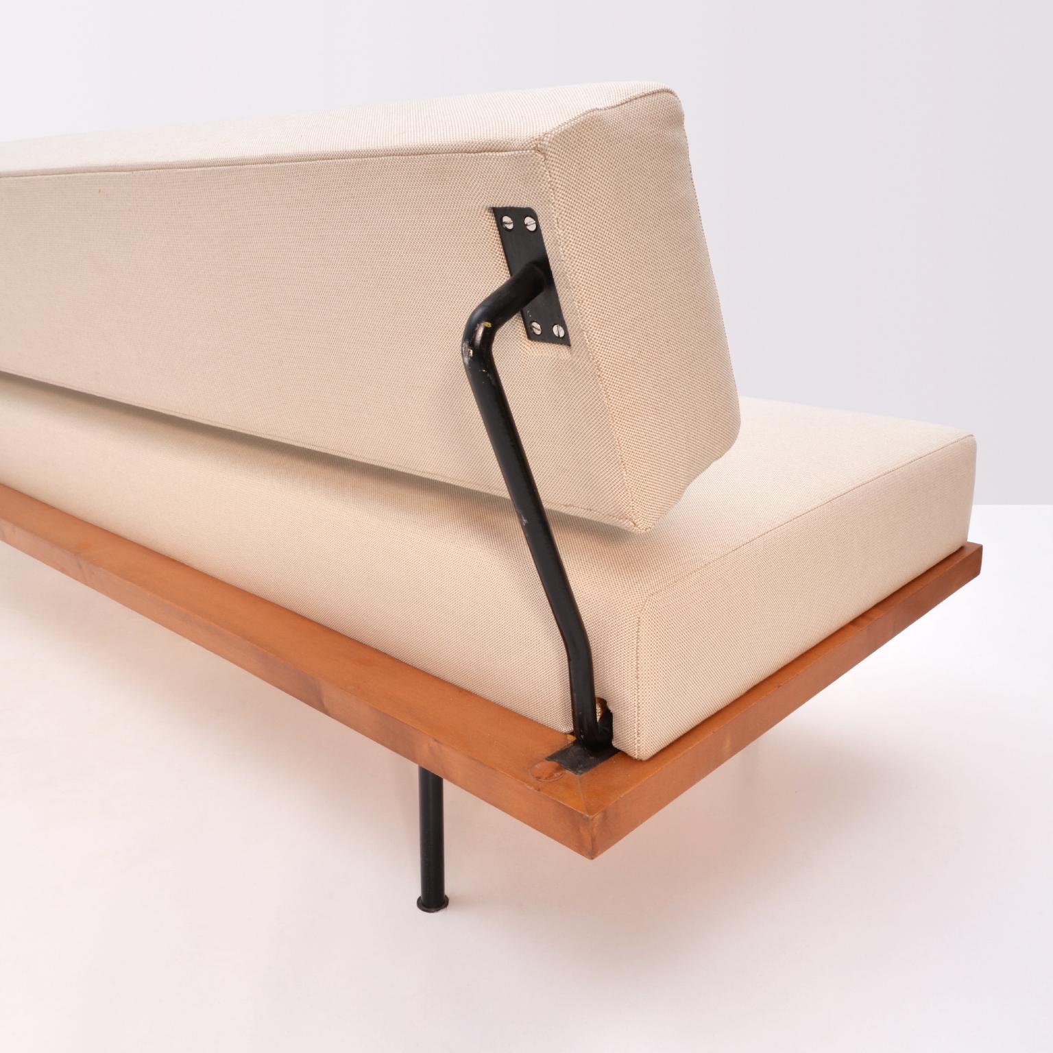 Painted Minimalist Couch/Daybed by Florence Knoll, Wooden Frame, Reupholstered, ca. 1960