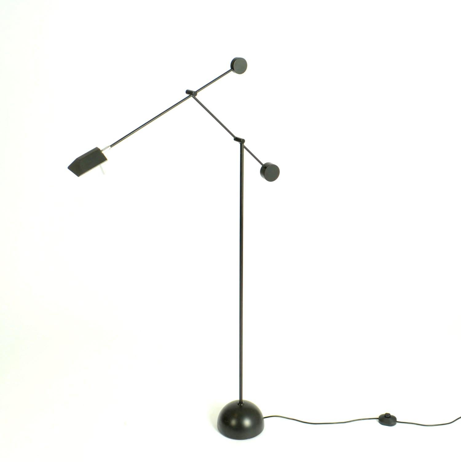 Minimaliste Lampadaire minimaliste Counter Balance Noir 1970 en vente