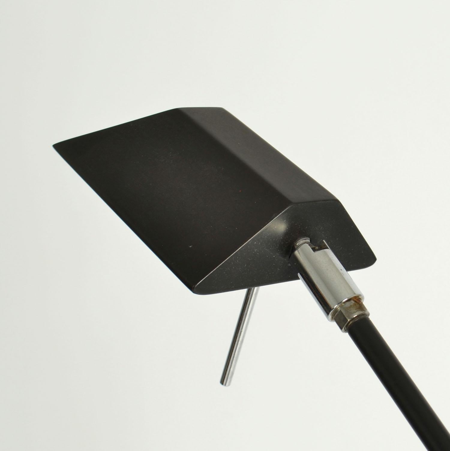 Métal Lampadaire minimaliste Counter Balance Noir 1970 en vente