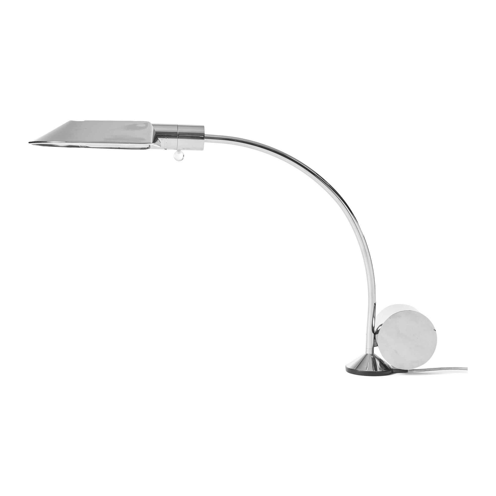 Minimalist Counterweight Lamp by Cedric Hartman In Good Condition For Sale In Sagaponack, NY