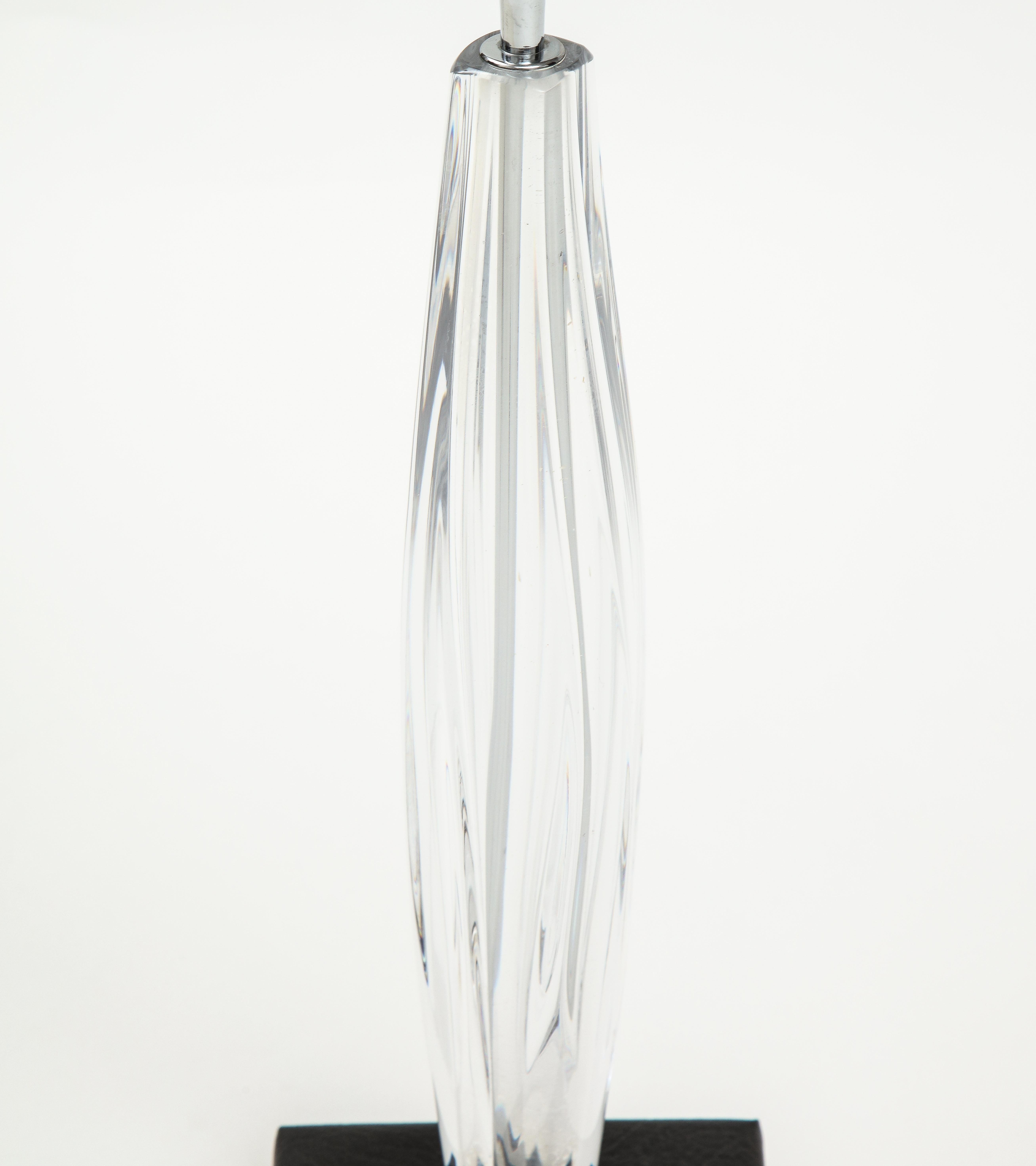Mid-20th Century Minimalist Crystal Table Lamp by Daum Nancy, France, 1960's For Sale