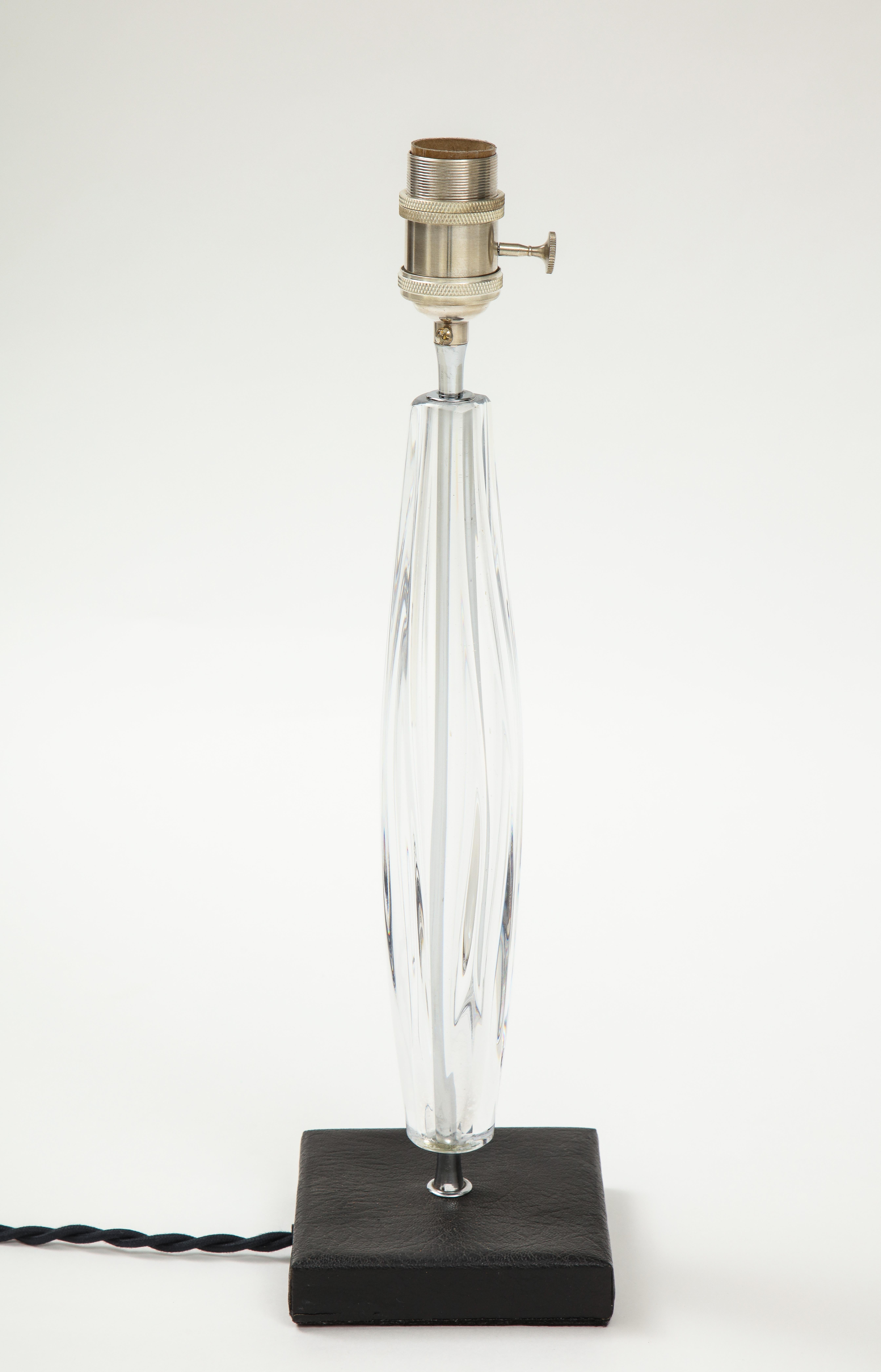 Minimalist Crystal Table Lamp by Daum Nancy, France, 1960's For Sale 1