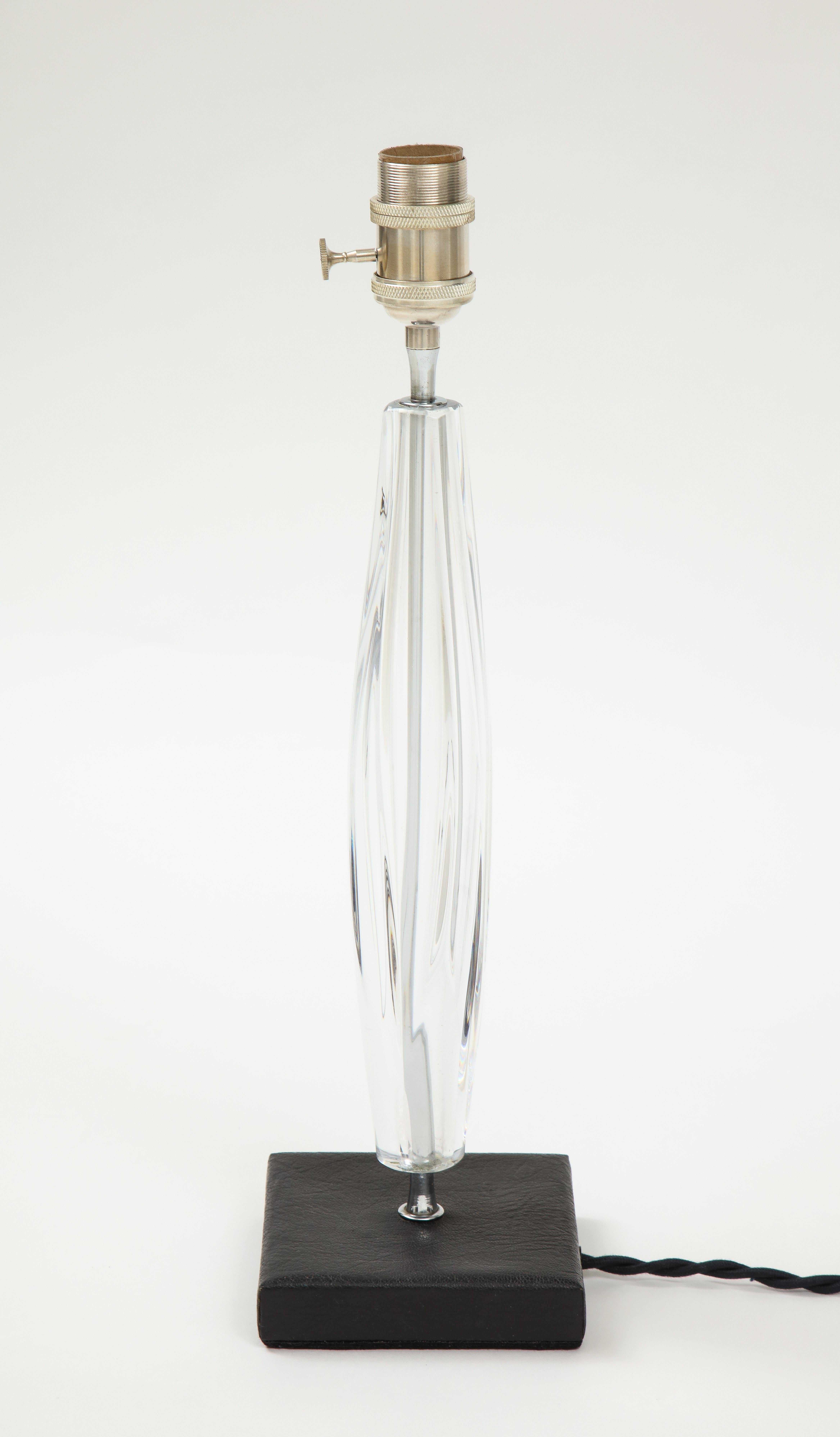 Minimalist Crystal Table Lamp by Daum Nancy, France, 1960's For Sale 3