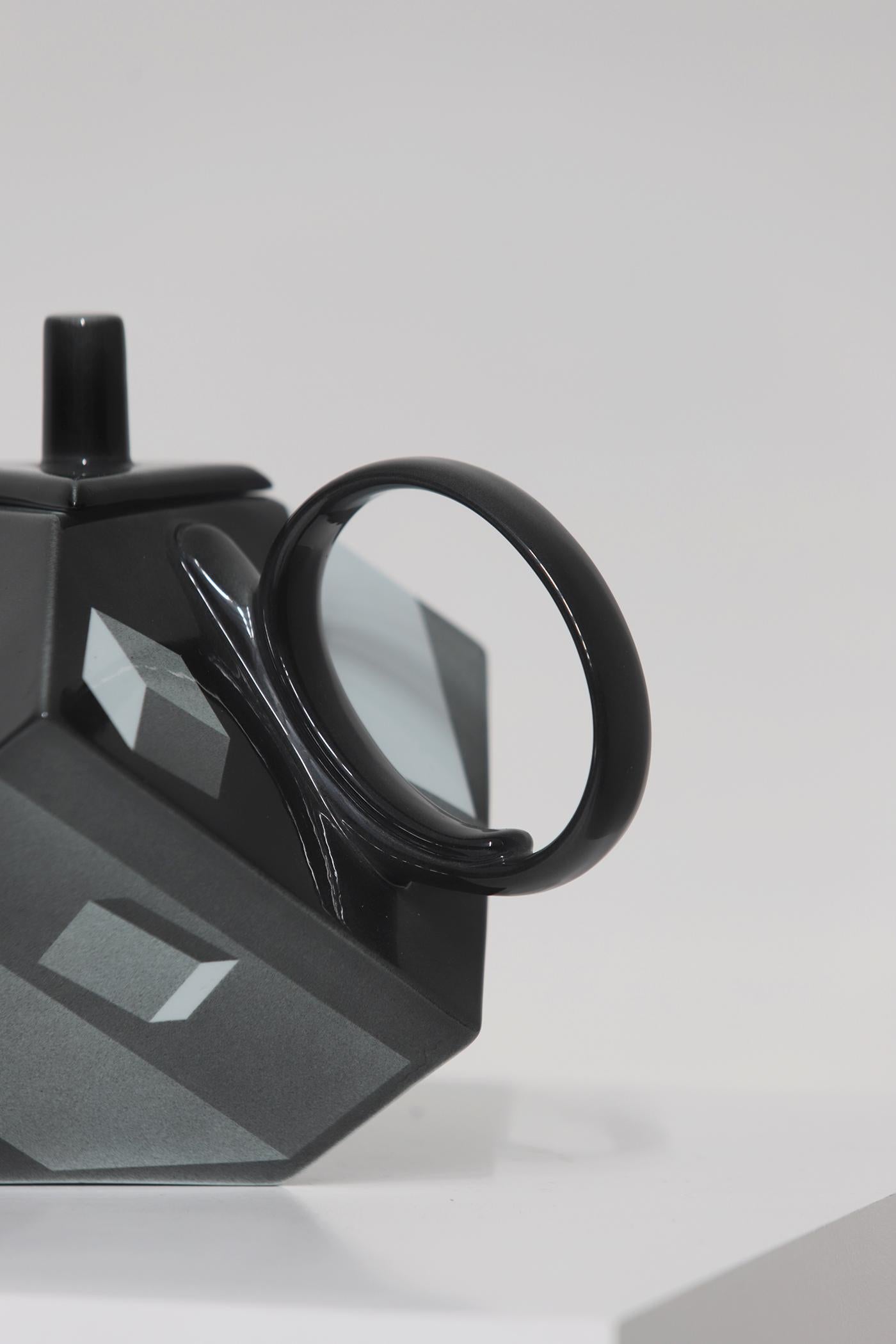 Minimalist 'Cube' Teapot by Rolf Sinnemark for Rörstrand, Sweden 1986 For Sale 2