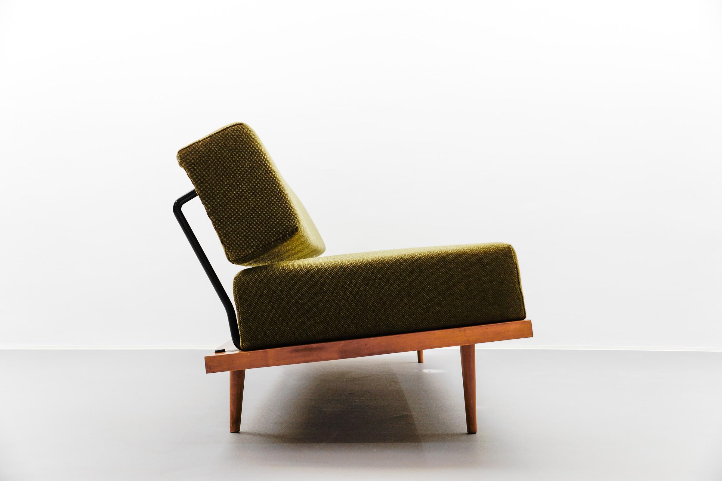 German Minimalist daybed by Josef Pentenrieder, convertible sofa for Hans Kaufeld, 1954