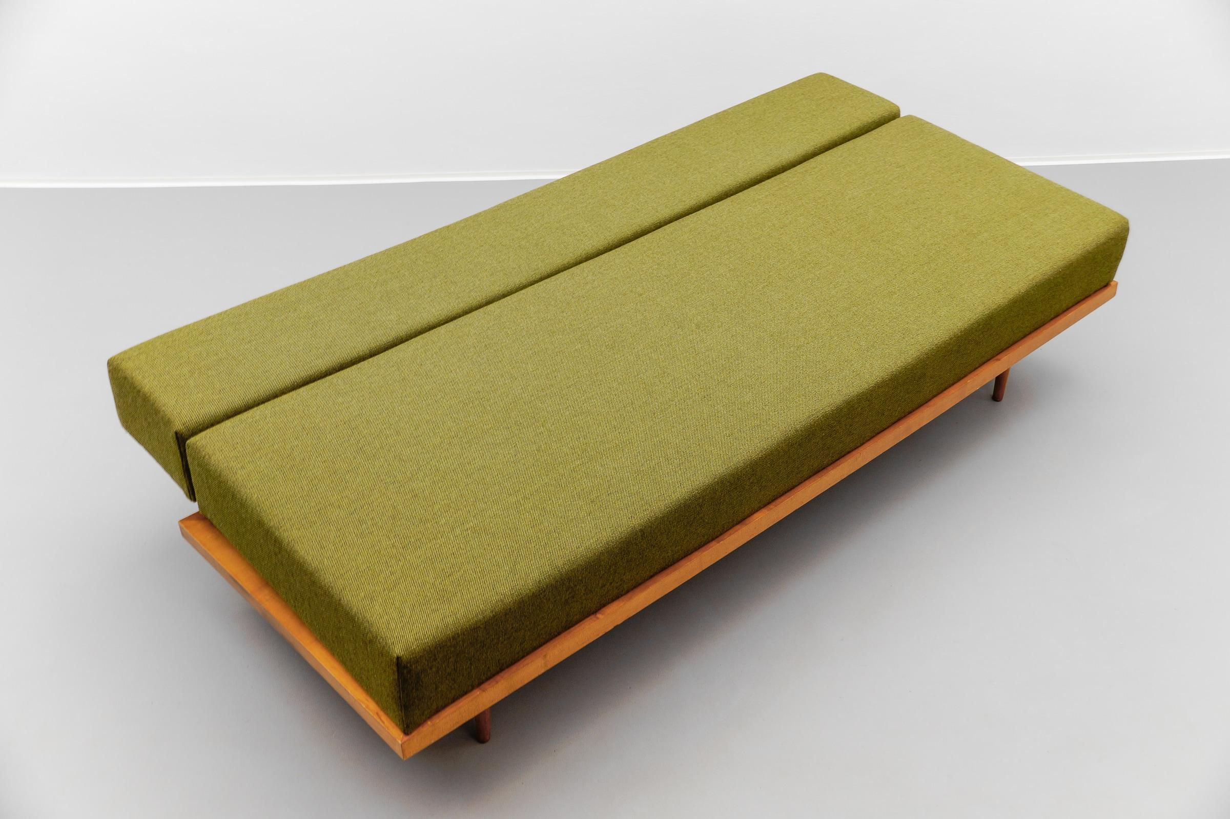 Minimalist daybed by Josef Pentenrieder, convertible sofa for Hans Kaufeld, 1954 2