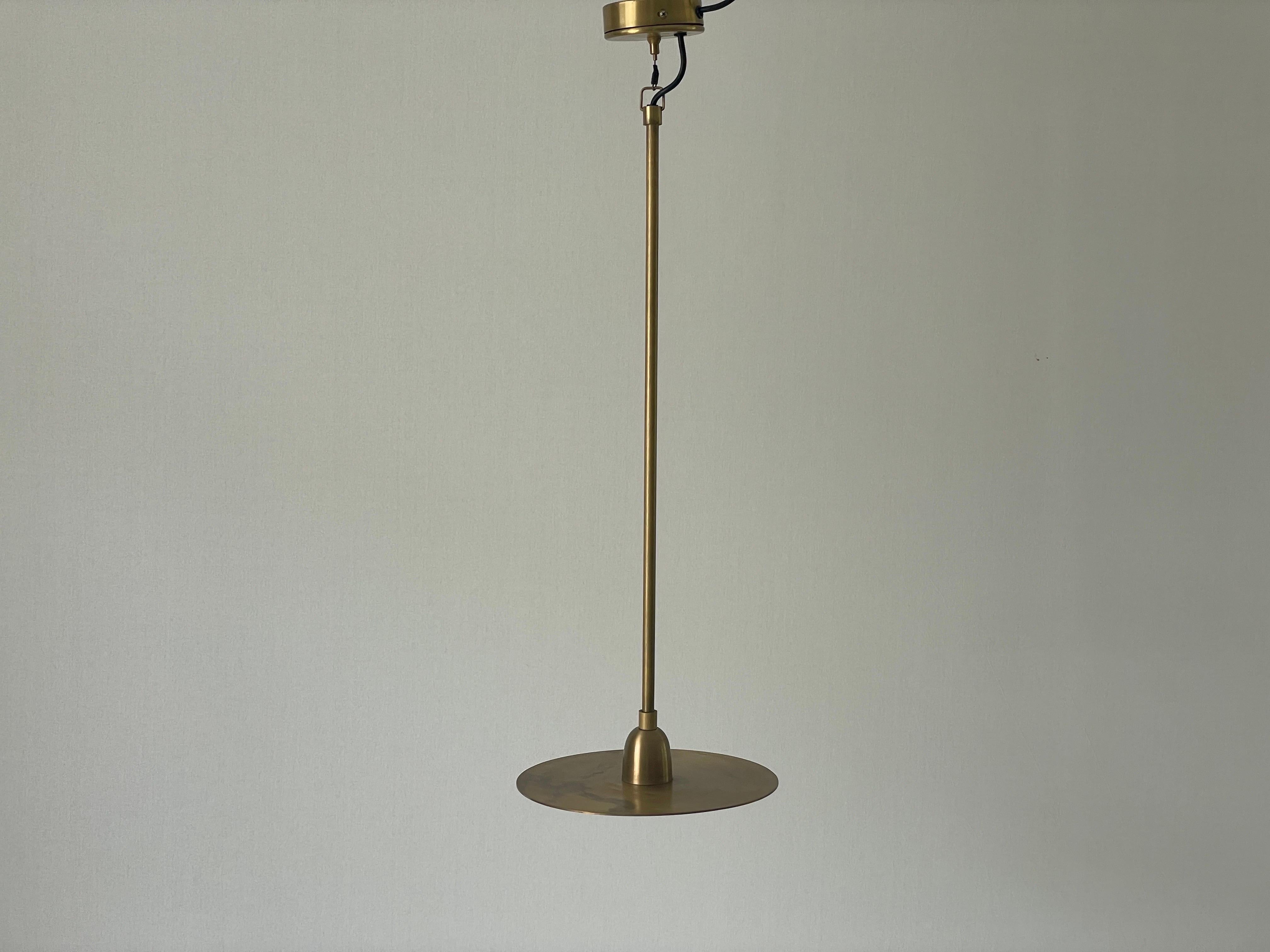 Lampada da soffitto circolare in ottone dal design minimalista, anni '60, Italia in vendita 3