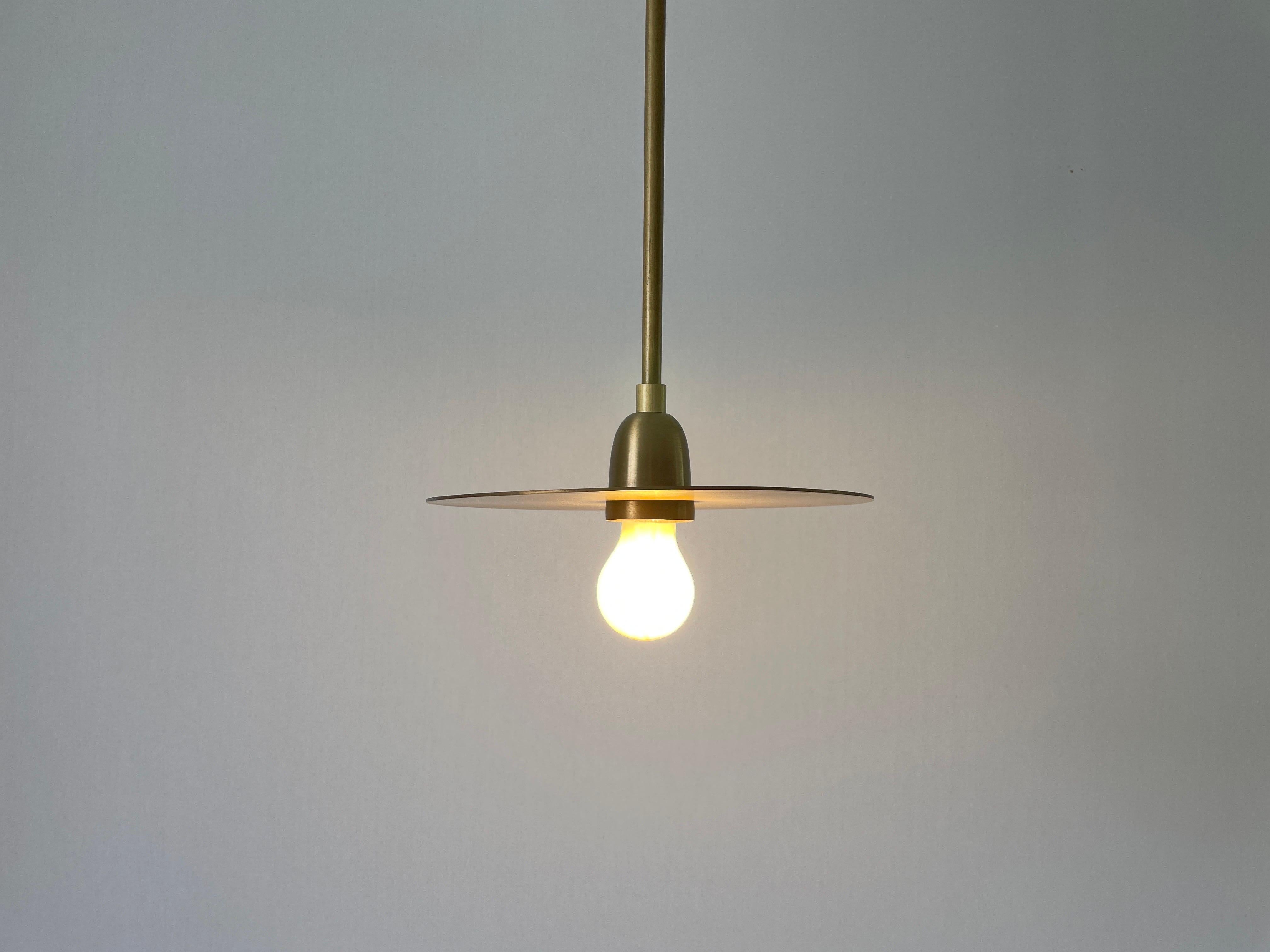 Lampada da soffitto circolare in ottone dal design minimalista, anni '60, Italia in vendita 6
