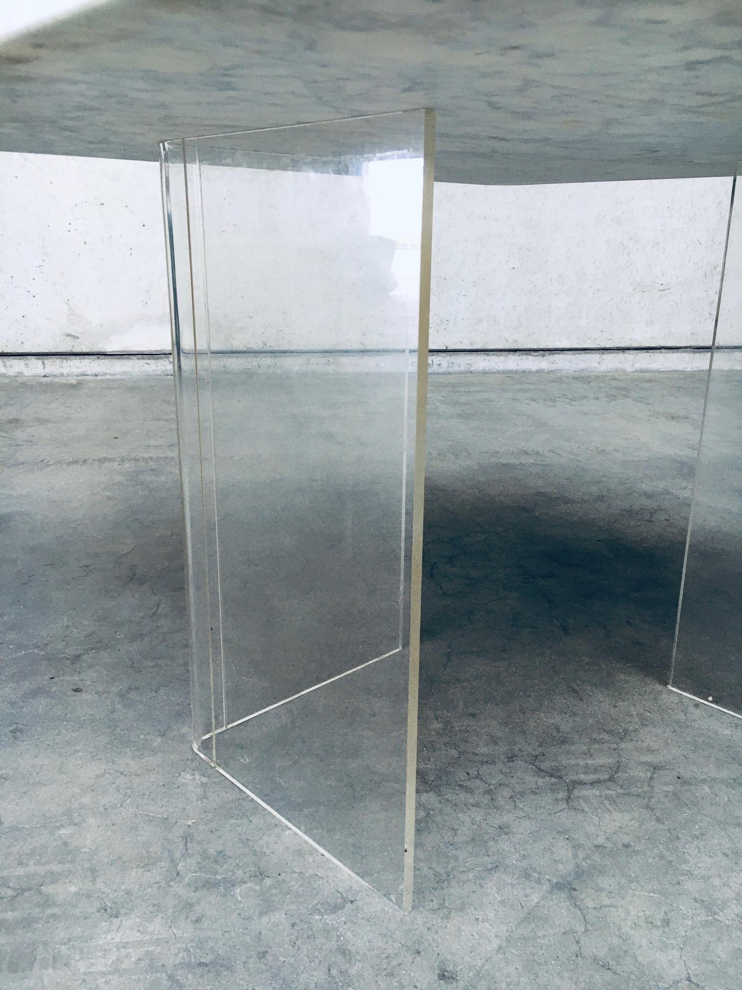 Minimalist Design Marble Floating Dining Table, Italy 1970's For Sale 14