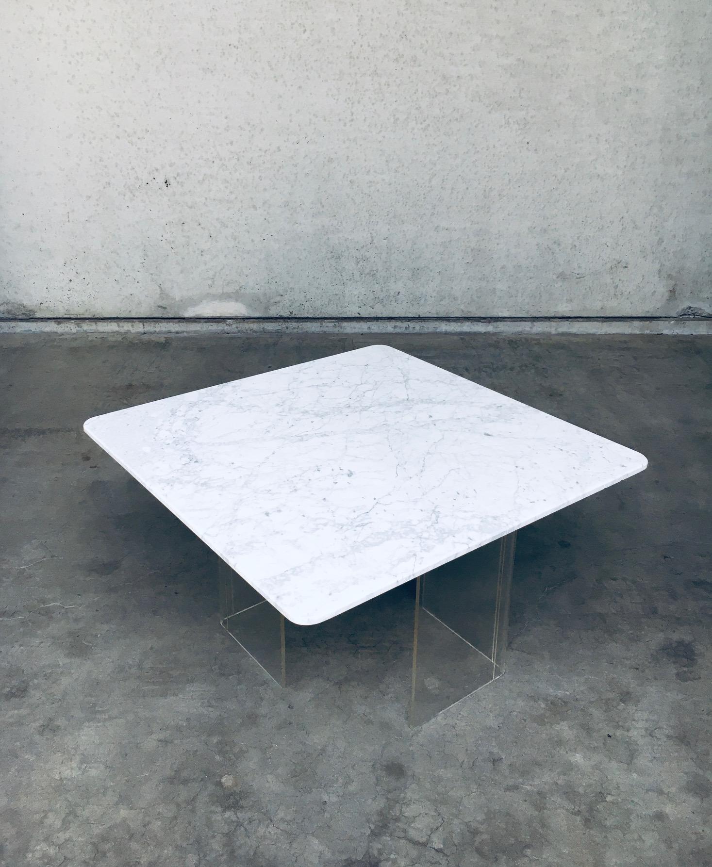 Late 20th Century Minimalist Design Marble Floating Dining Table, Italy 1970's For Sale
