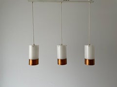 Metal de diseño minimalista Lámpara colgante de triple pantalla de plexiglás, años 60, Alemania