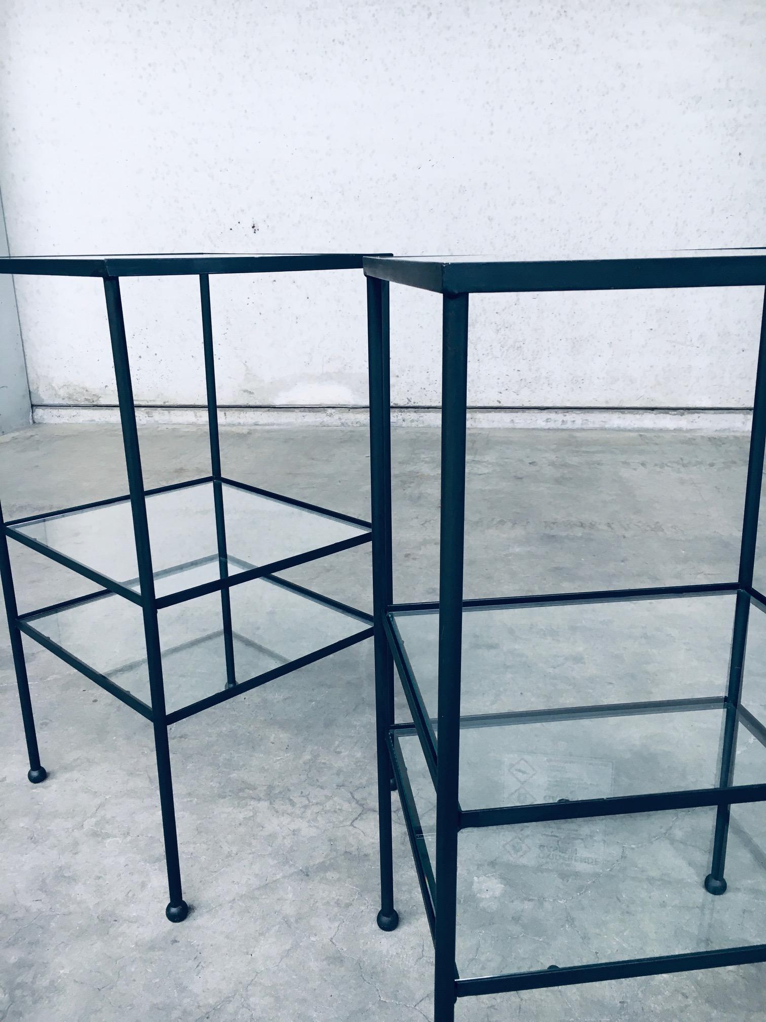 Juego de Mesa Auxiliar Alta de Tres Piezas de Diseño Minimalista, Bélgica Años 60 en venta 5