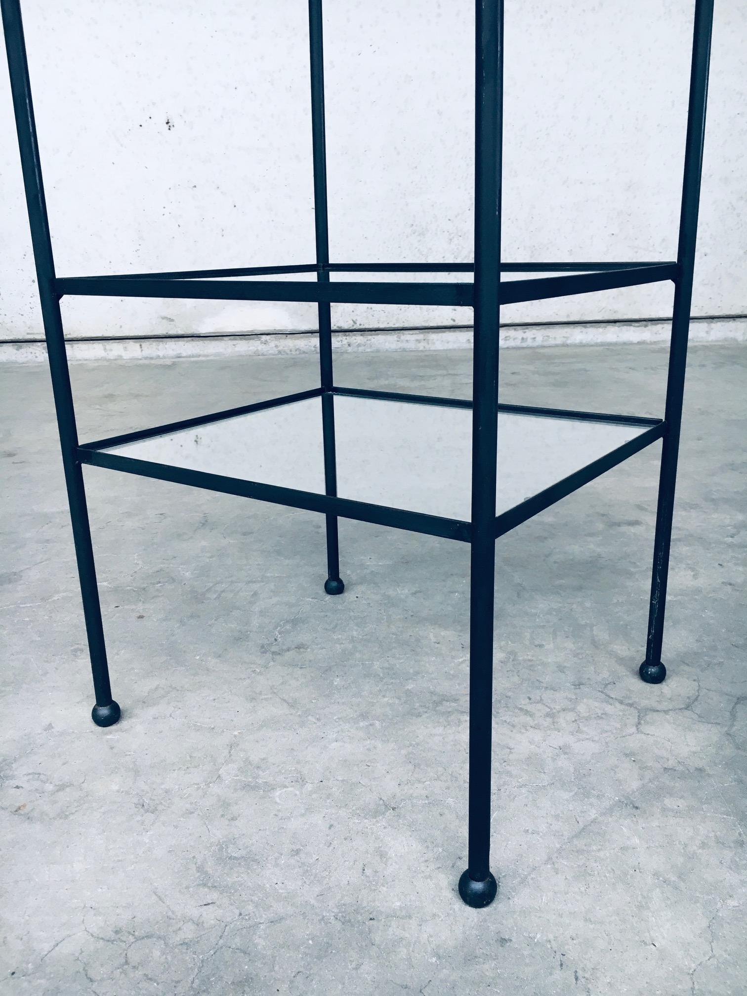 Juego de Mesa Auxiliar Alta de Tres Piezas de Diseño Minimalista, Bélgica Años 60 en venta 8