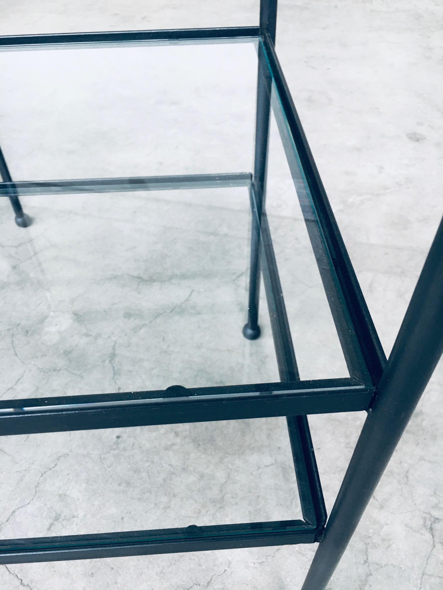 Juego de Mesa Auxiliar Alta de Tres Piezas de Diseño Minimalista, Bélgica Años 60 en venta 13