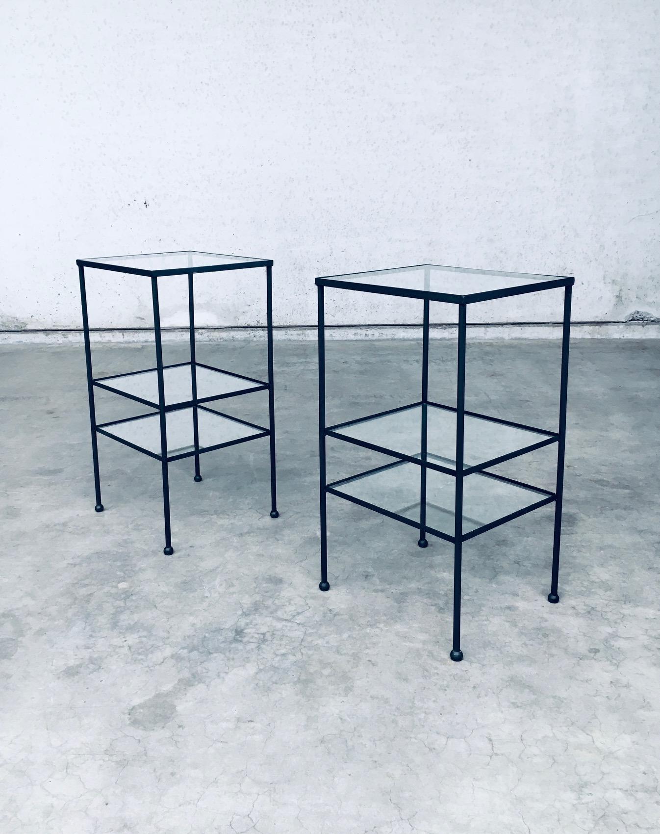 Juego de Mesa Auxiliar Alta de Tres Piezas de Diseño Minimalista, Bélgica Años 60 mediados del siglo XX en venta