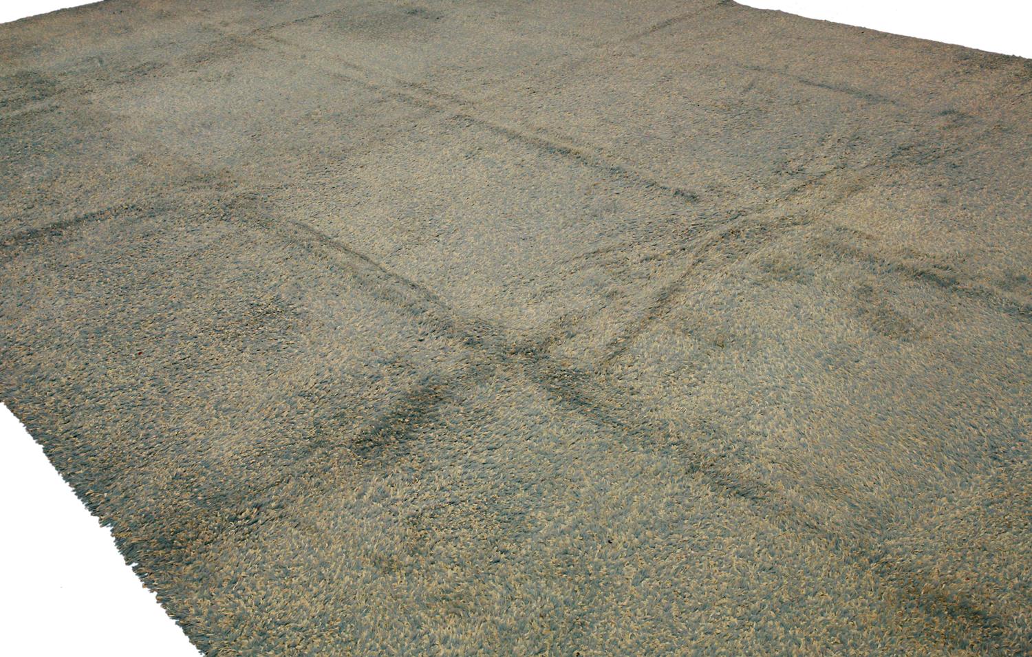 Machine-Made European Carpet Minimalist Design Gray Color, 1920-1950 For Sale