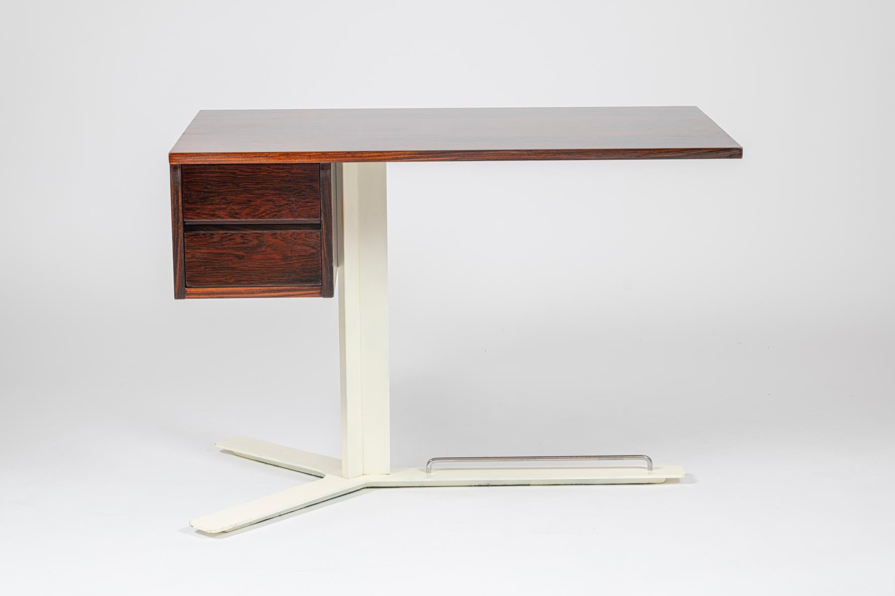 Mid-Century Modern Minimalist Desk Produced by Sormani c1960 For Sale