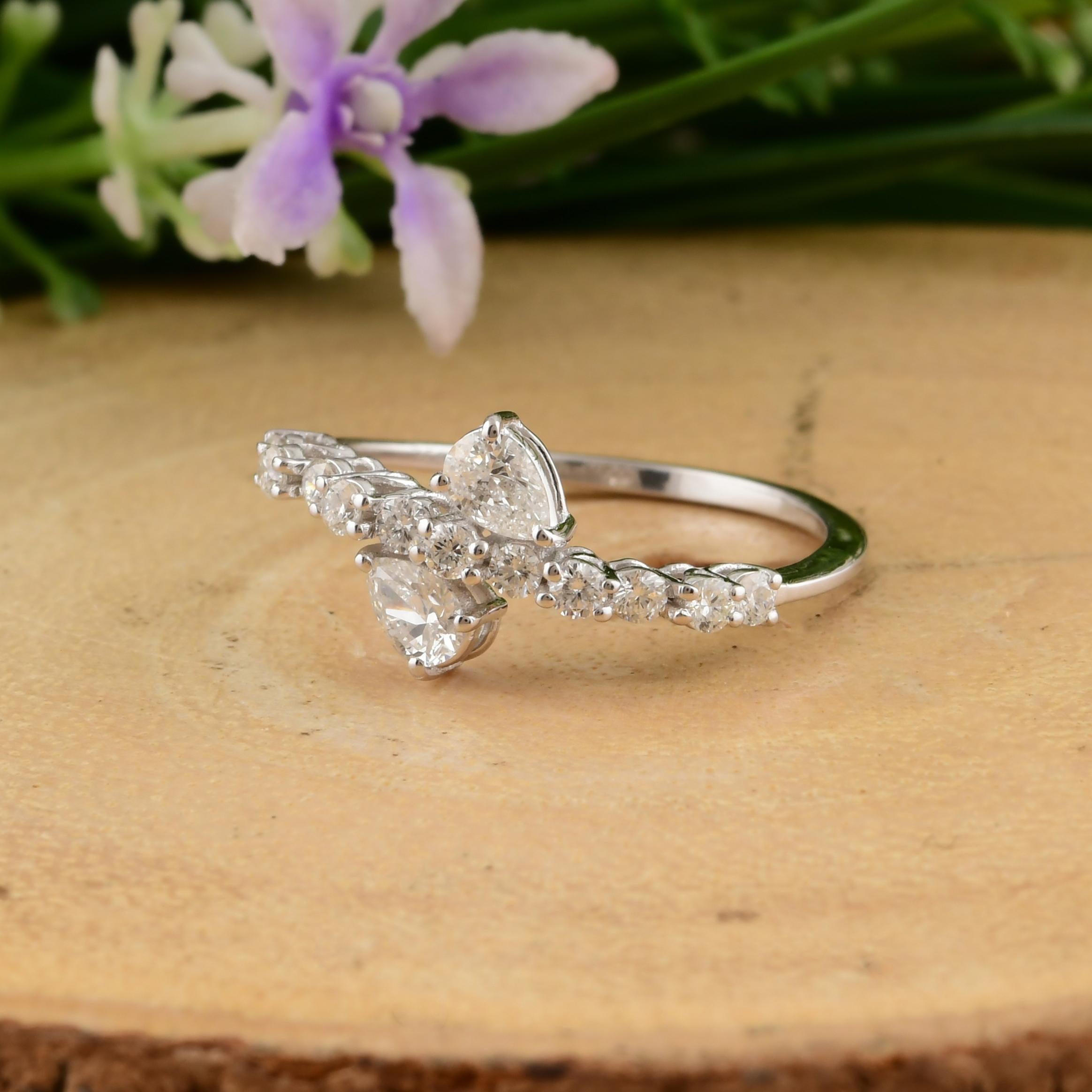 For Sale:  Minimalist Diamond Ring with Mixed Cut in 18k Solid Gold Fine Jewelry 6