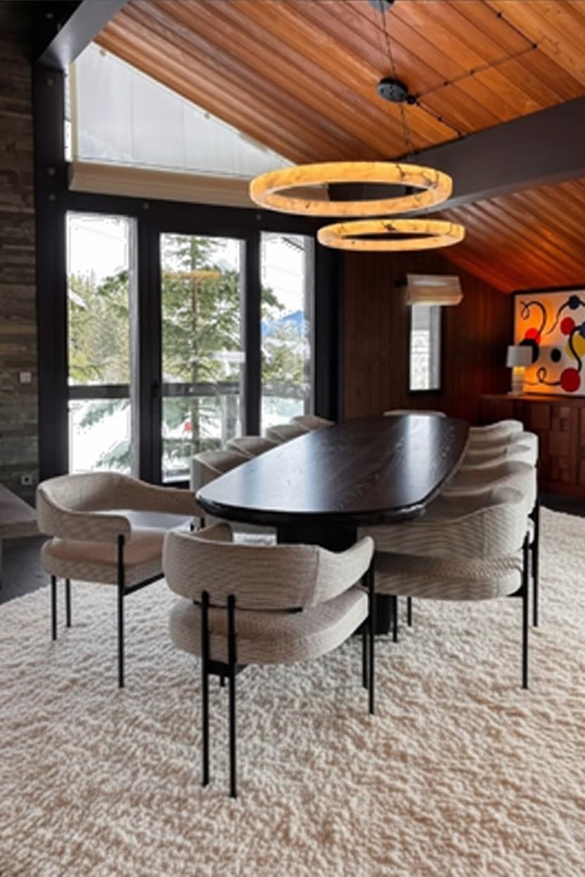 Minimalist Dining Chair in Wooly Bouclé & Metal Frame - Mondo Design Studio en Nuevo estado para la venta en NEW YORK, NY