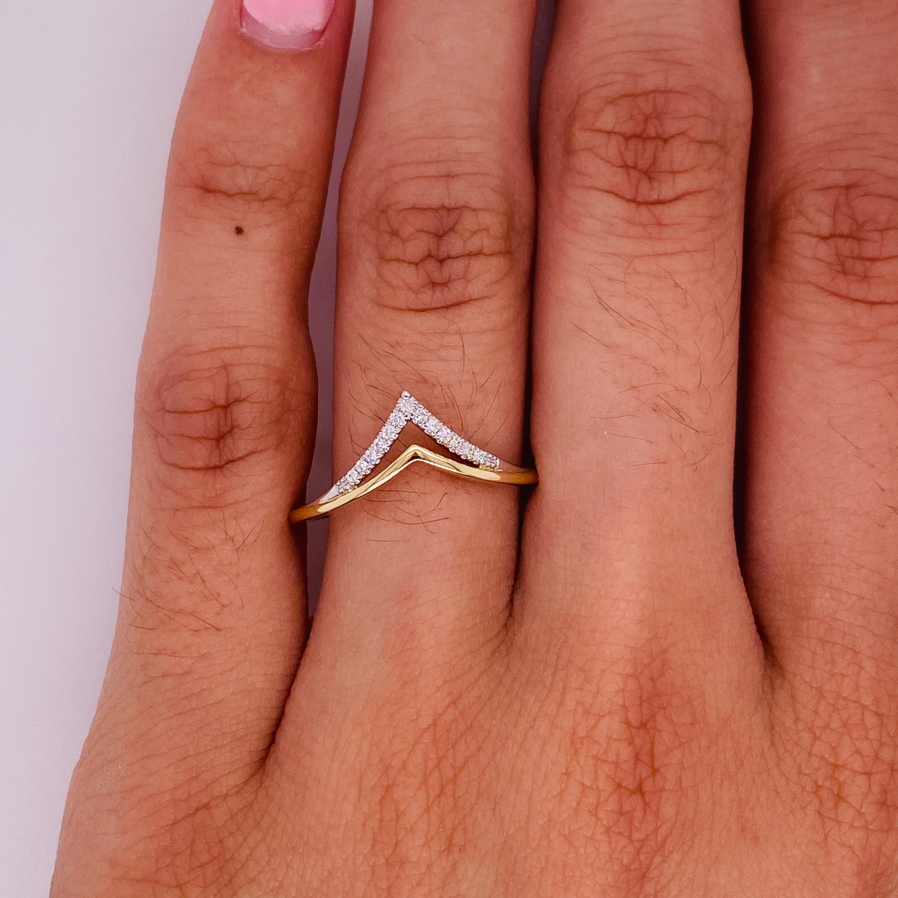 For Sale:  Minimalist Double Chevron Diamond Ring in Two-Tone 14k Gold LR51826M45JJ LV 3