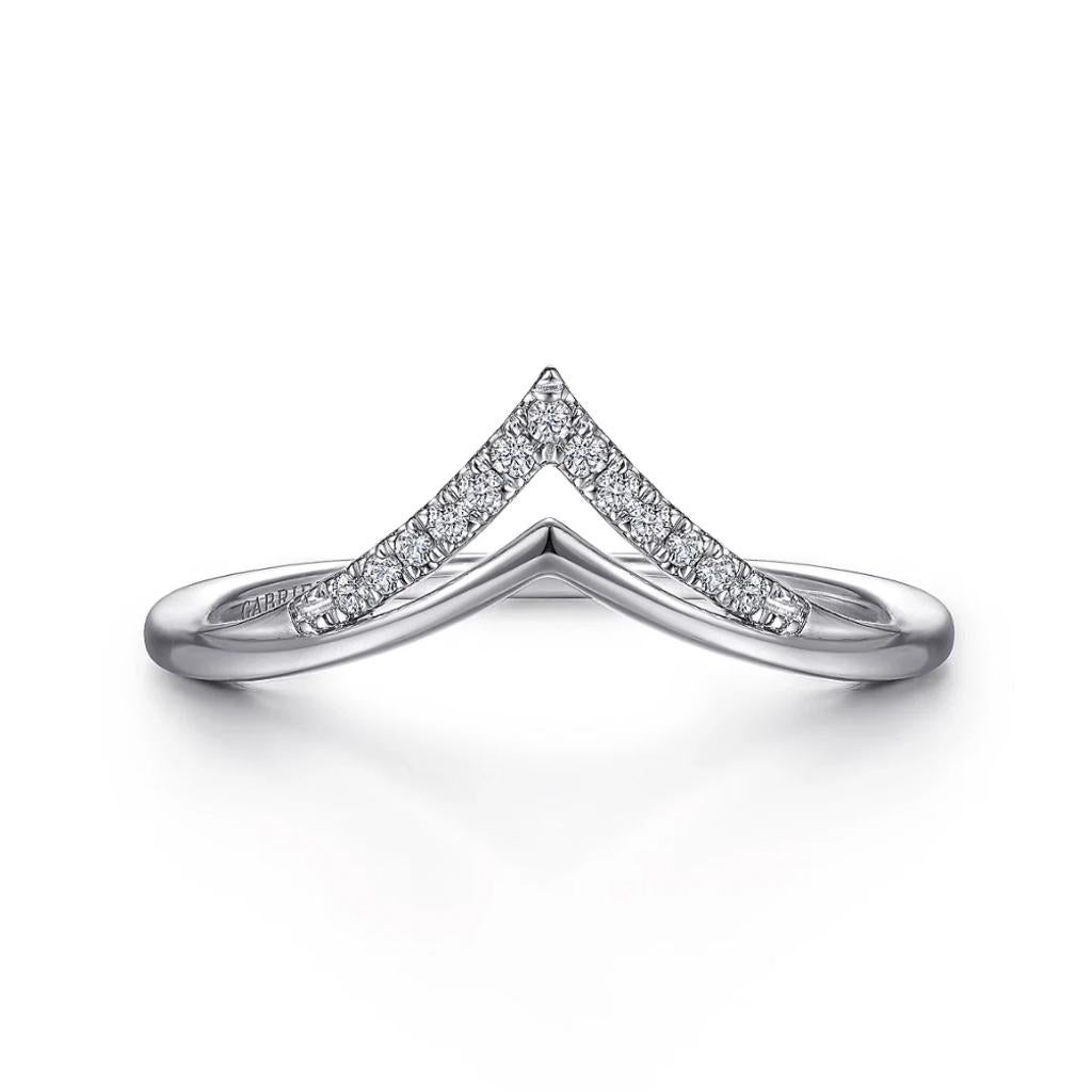 For Sale:  Minimalist Double Chevron Diamond Ring in Two-Tone 14k Gold LR51826M45JJ LV 6