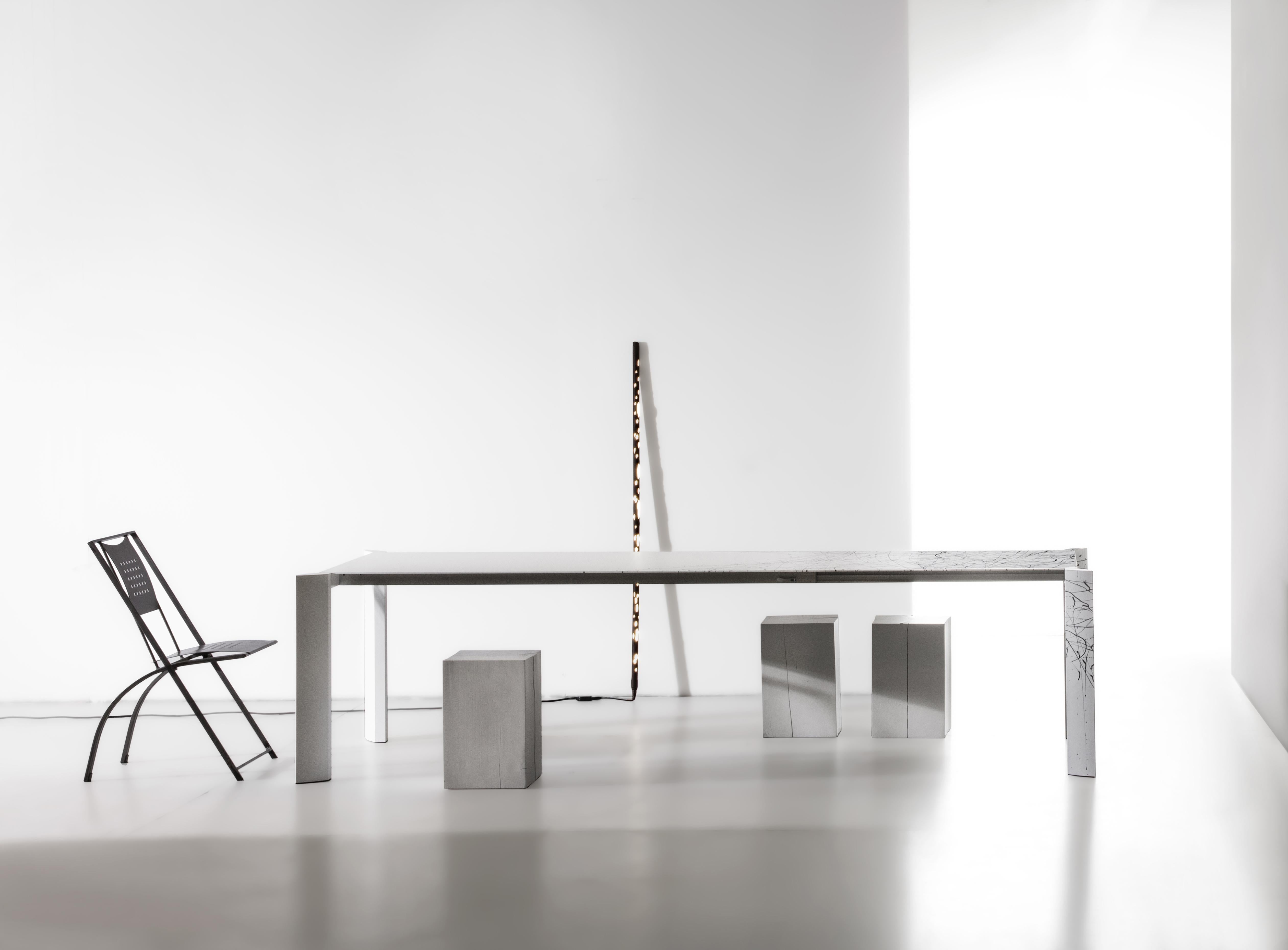 Contemporary Minimalist Dripping Table Aluminium Extendable White Handpainted Pollock Homage For Sale