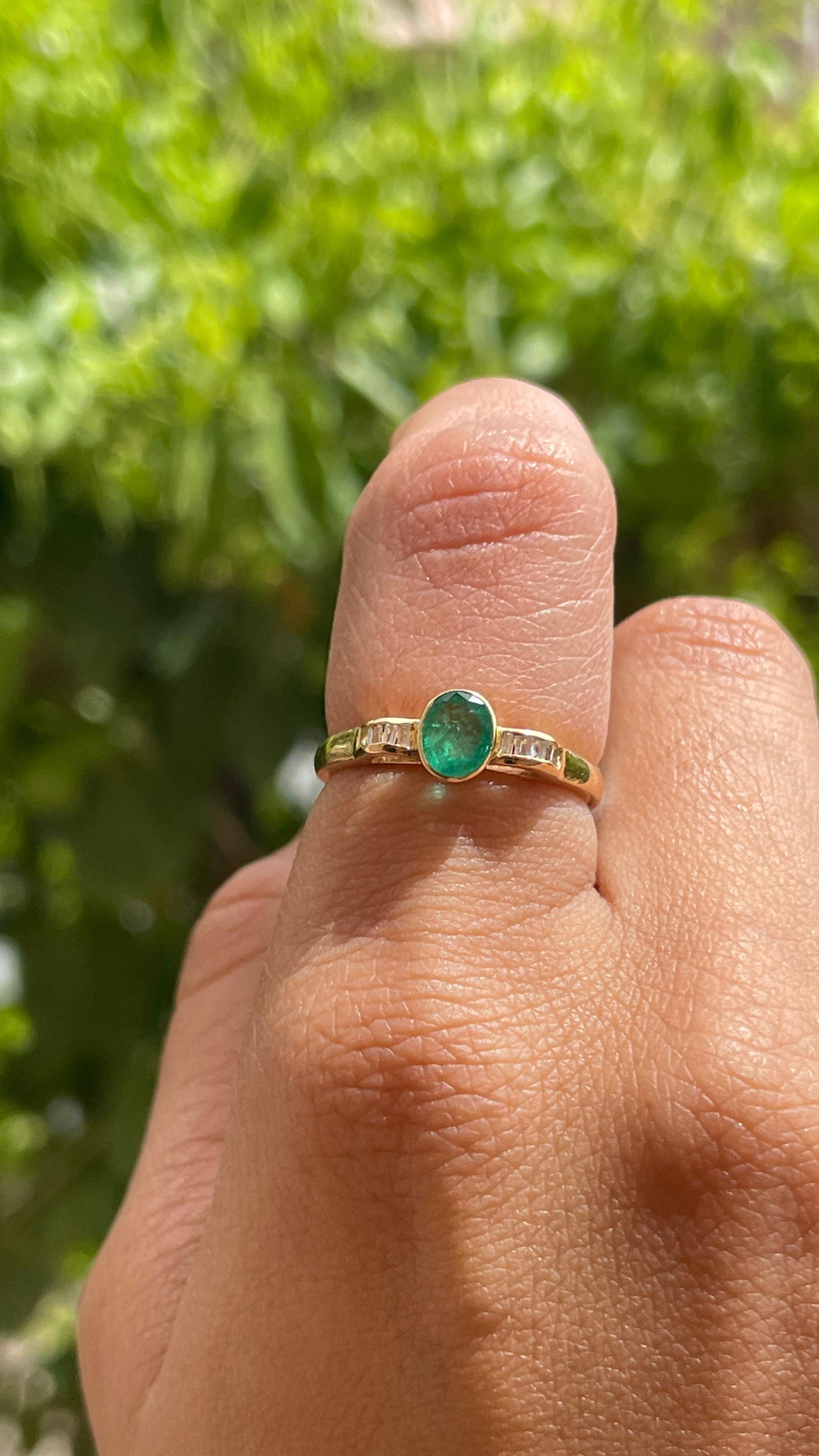 For Sale:  Dainty Emerald Diamond Ring Gift for Women in 18k Solid Yellow Gold 4