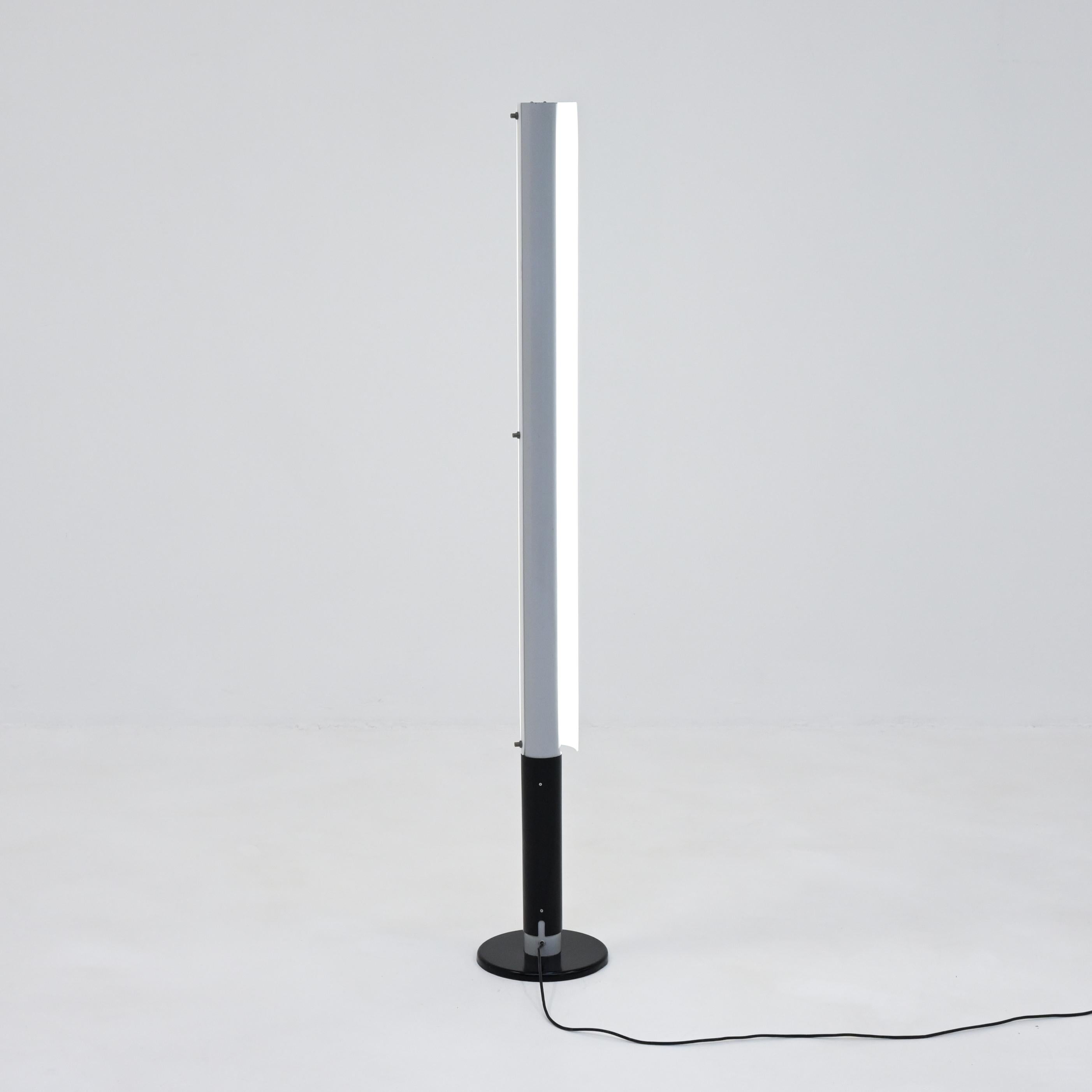 Lámpara de pie minimalista de Johan Niegeman para Artiforte en venta 11