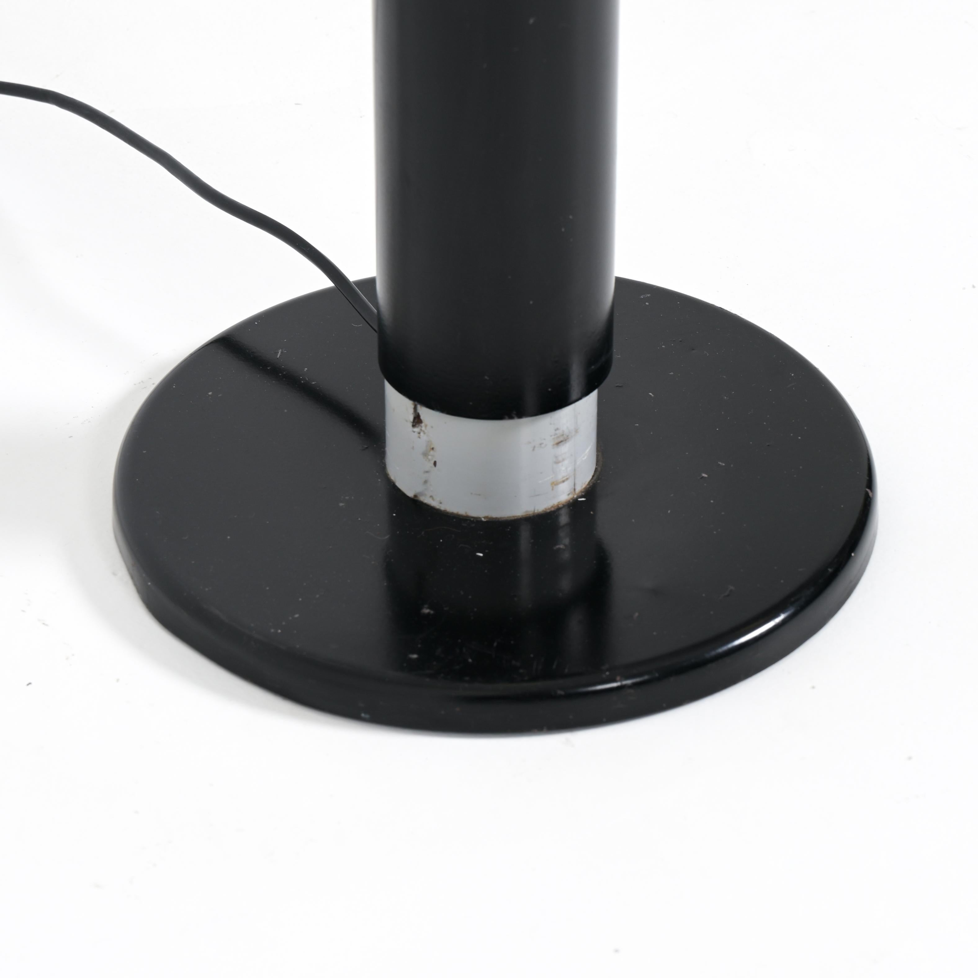 Lámpara de pie minimalista de Johan Niegeman para Artiforte Metal en venta