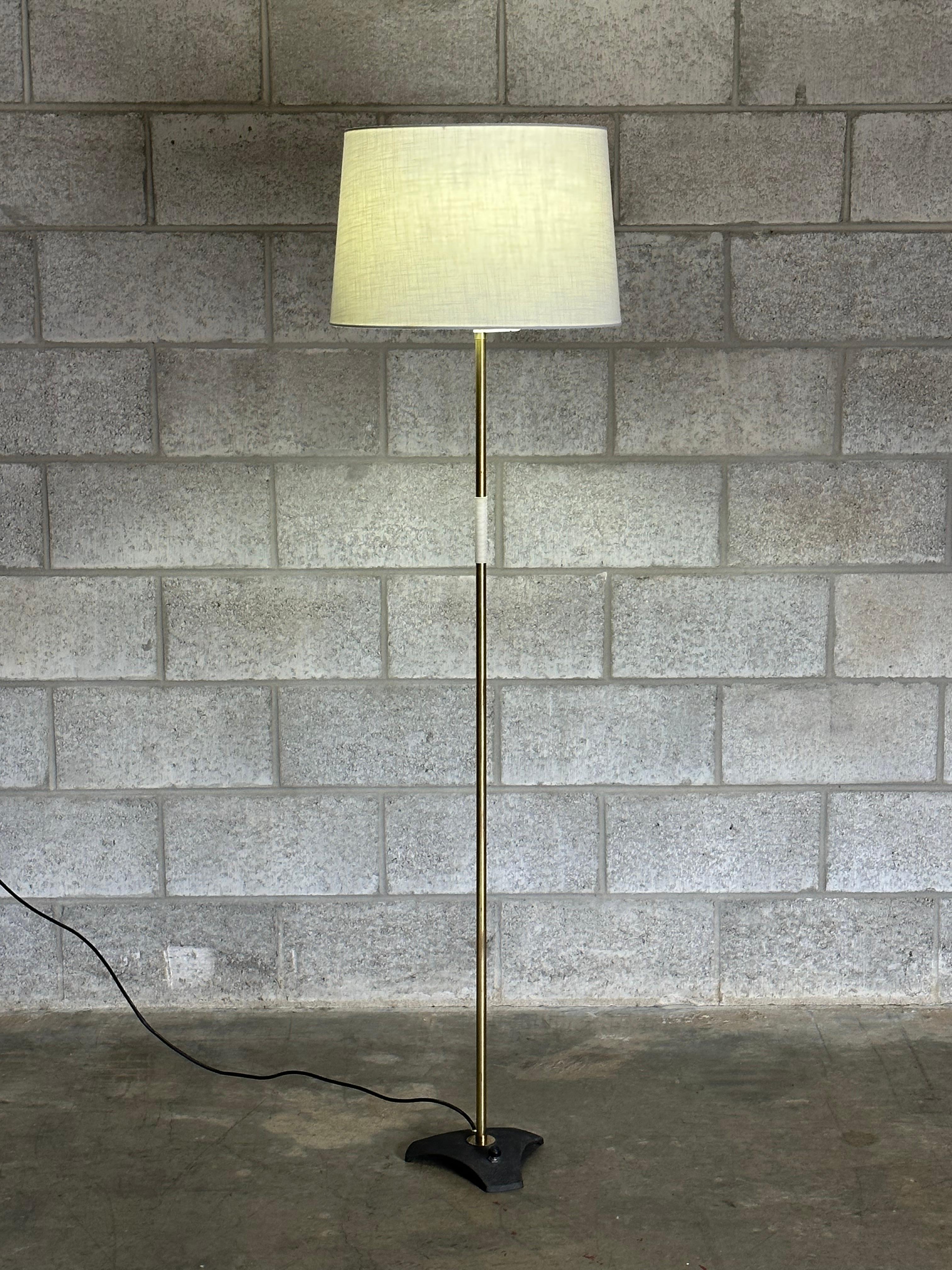 Mid-Century Modern Minimalist Floor Lamp by Rupert Nikoll, Brass and Iron For Sale