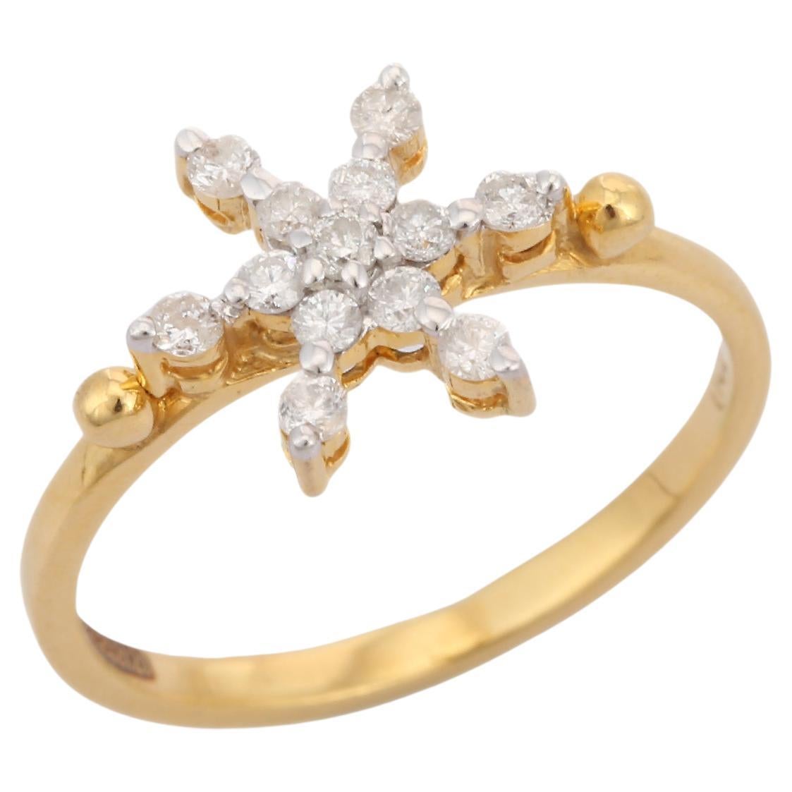 En vente :  Bague flocon de neige en or jaune massif 18 carats et diamants pour elle