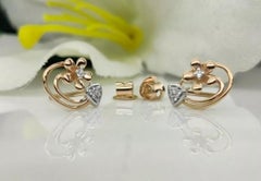 Minimalist Flower Dainty Diamond Stud Earring in 14k Solid Gold
