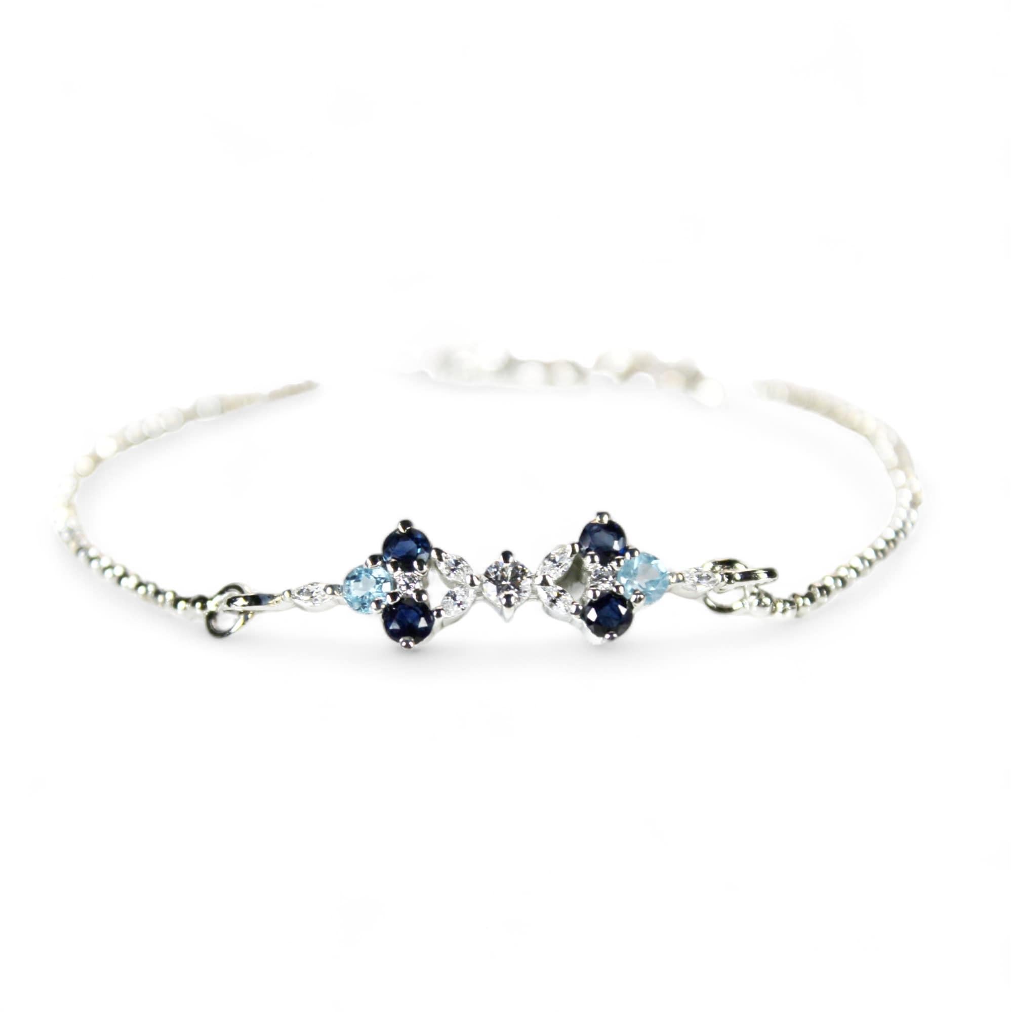 Taglio rotondo Bracciale minimalista con pietre preziose in vendita