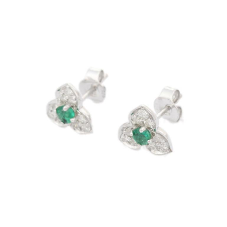 These gorgeous Minimalist Genuine Emerald Diamond Flower Stud Earrings are crafted from the finest material and adorned with dazzling emeralds gemstone which enhances communication and boosts mental clarity.
These studs earring are perfect accessory