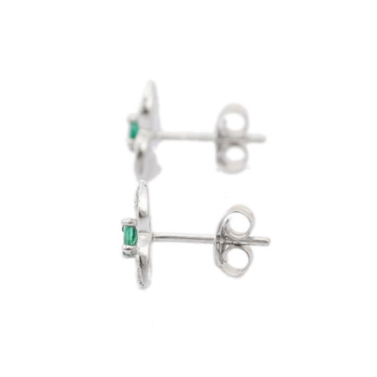 Modern Minimalist Genuine Emerald Diamond Flower Stud Earrings in Sterling Silver For Sale