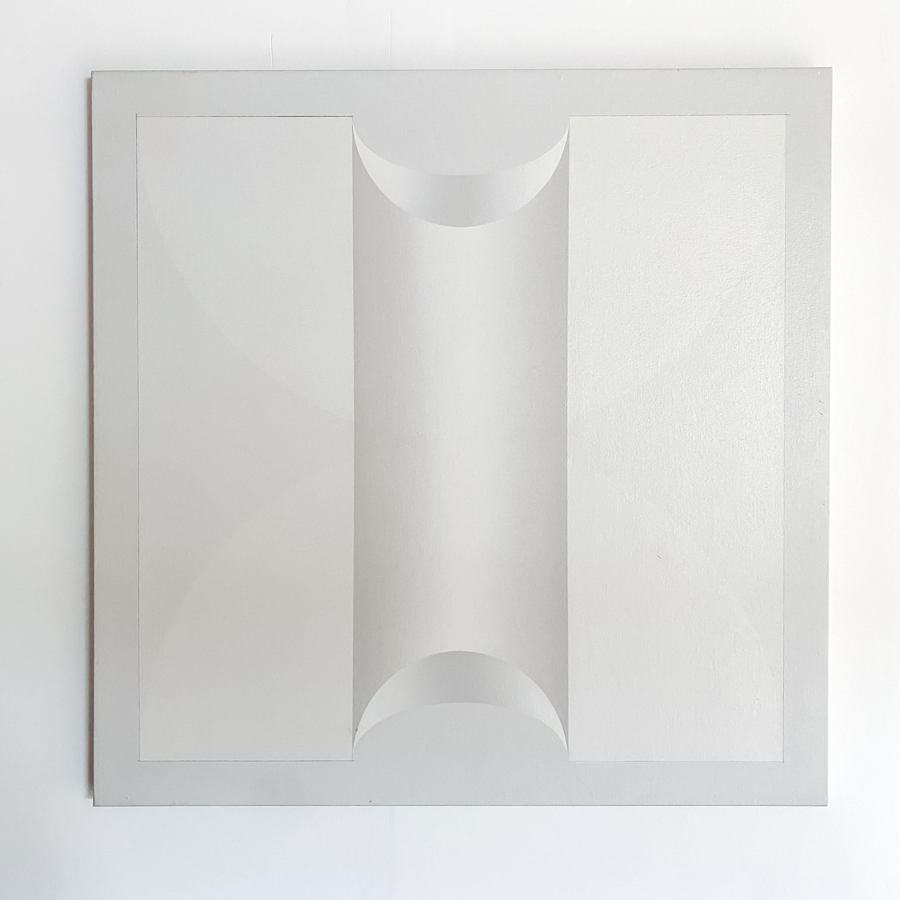 A large geometric abstract painting with the optical illusion of depth l. The subtle colour difference in tonal whites and light greys, give the painting a calm vibe while archer sane time creating an interesting composition. Dutch artist Henk van