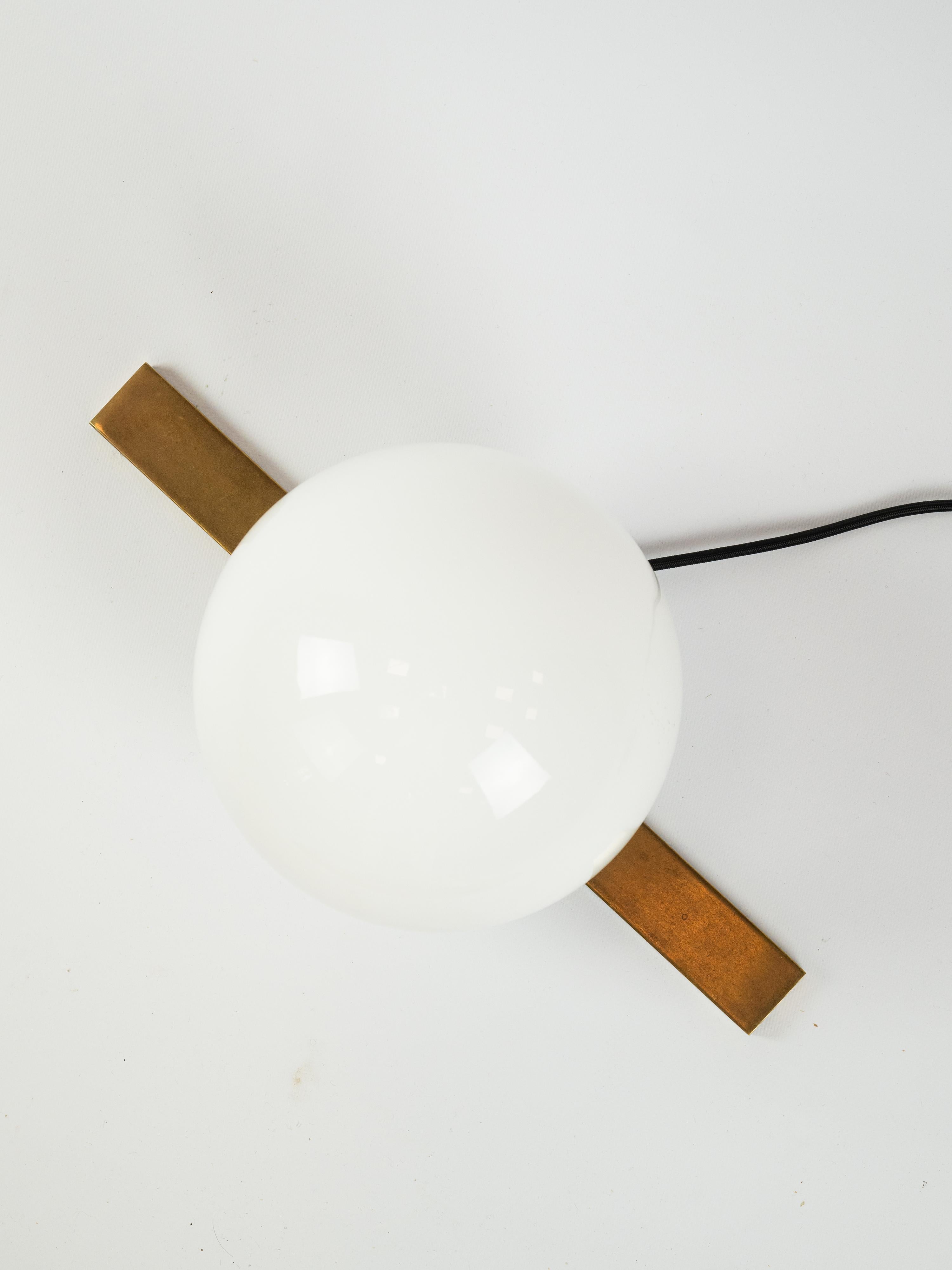 Minimalist Get Set Table Lamp By Michael Anastassiades In Excellent Condition For Sale In NICE, FR