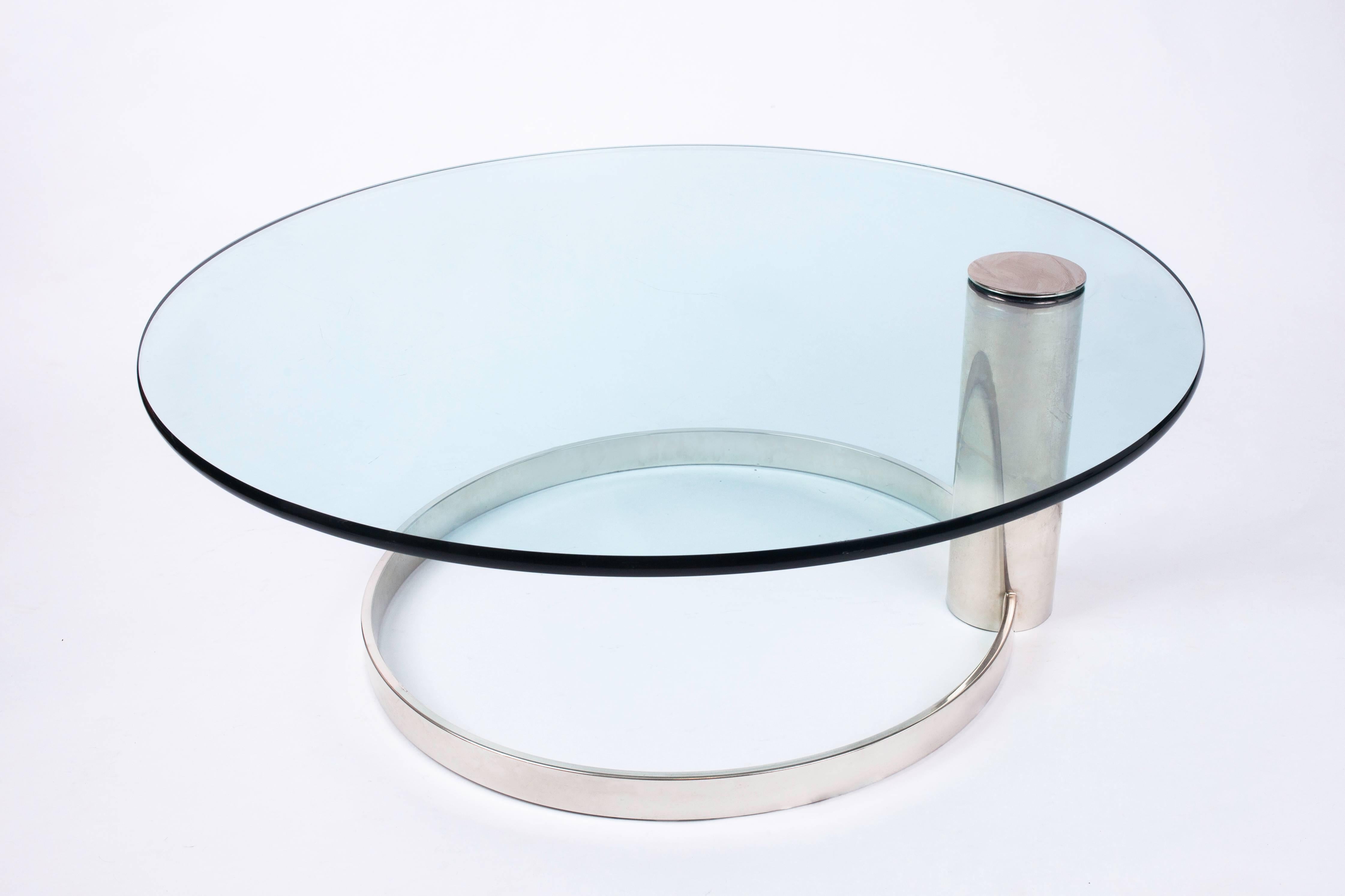 Minimalistischer Couchtisch aus rundem Glas und Chrom von Leon Rosen für Pace, 1970er Jahre (Moderne der Mitte des Jahrhunderts) im Angebot