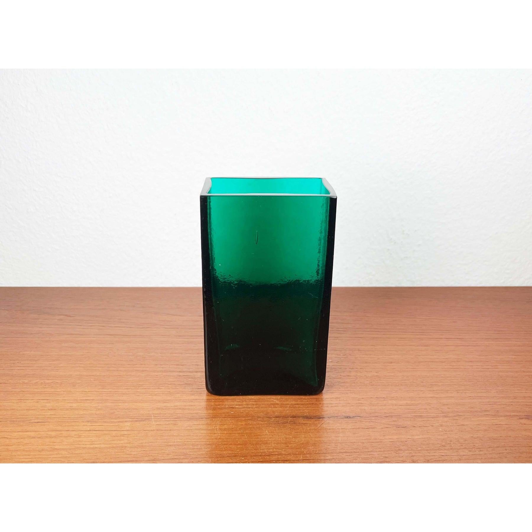 Minimalist Glass Block Vase from Finncristall, Finland, 1960s For Sale 10