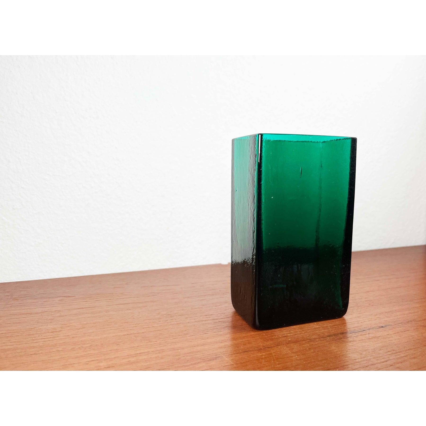 Minimalist Glass Block Vase from Finncristall, Finland, 1960s For Sale 1