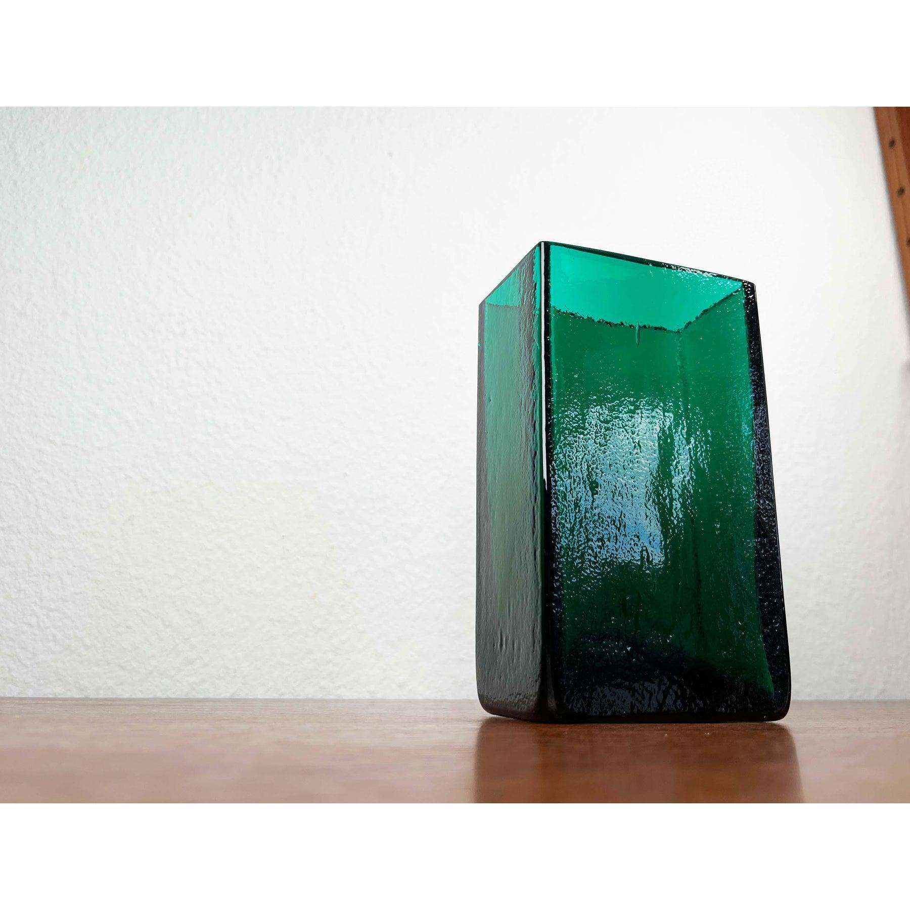 Minimalist Glass Block Vase from Finncristall, Finland, 1960s For Sale 2